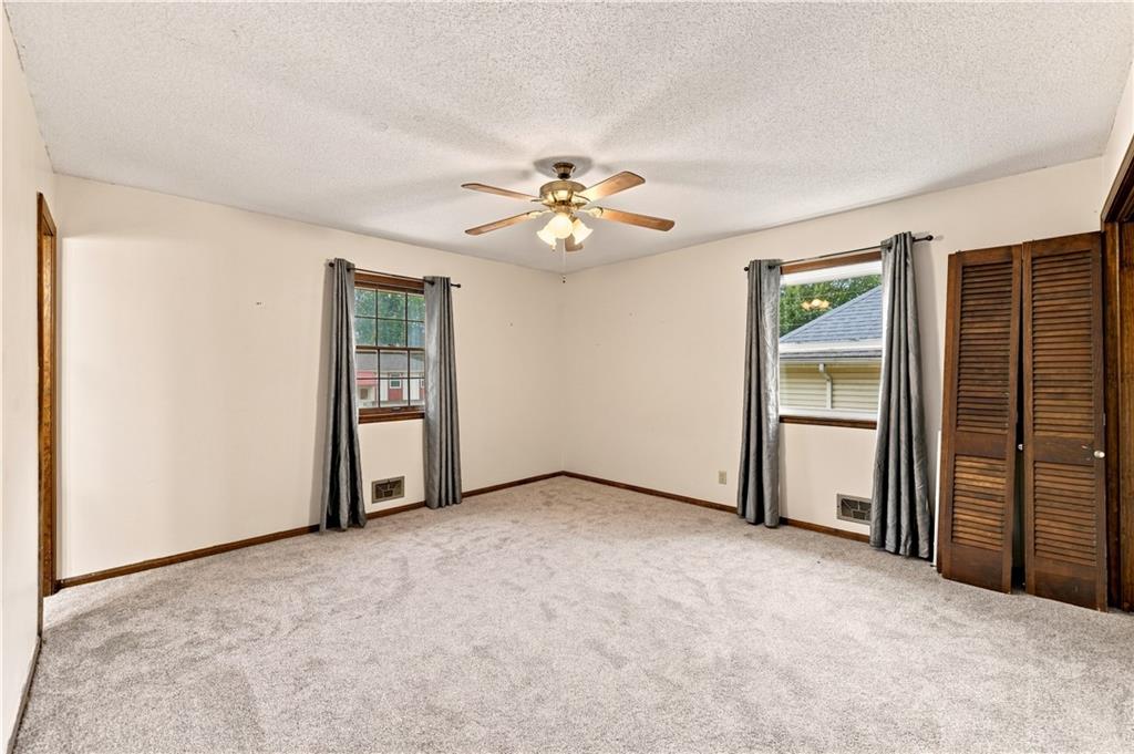 209 SW Victor Drive