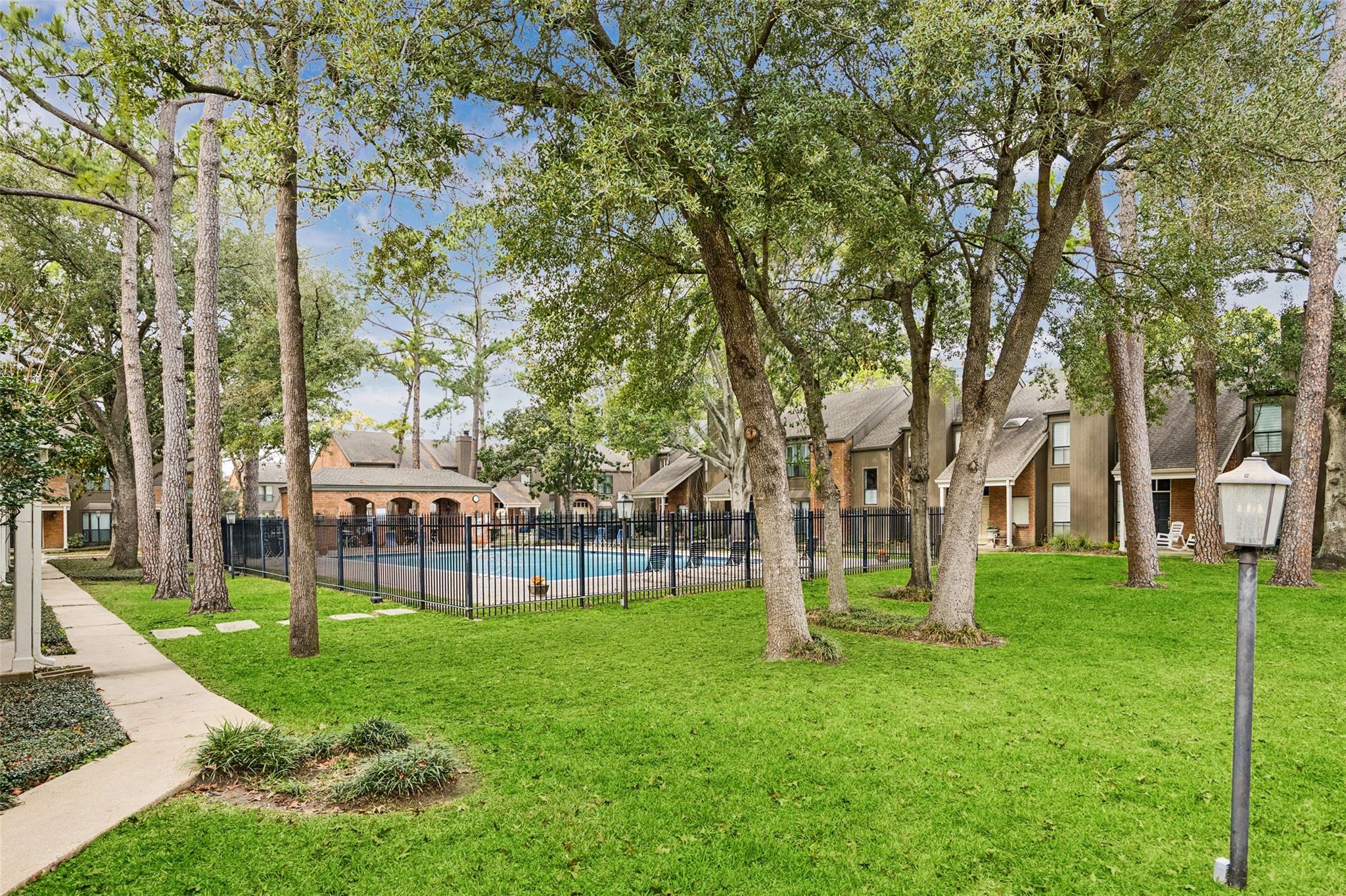 701 Bering Drive # 1904