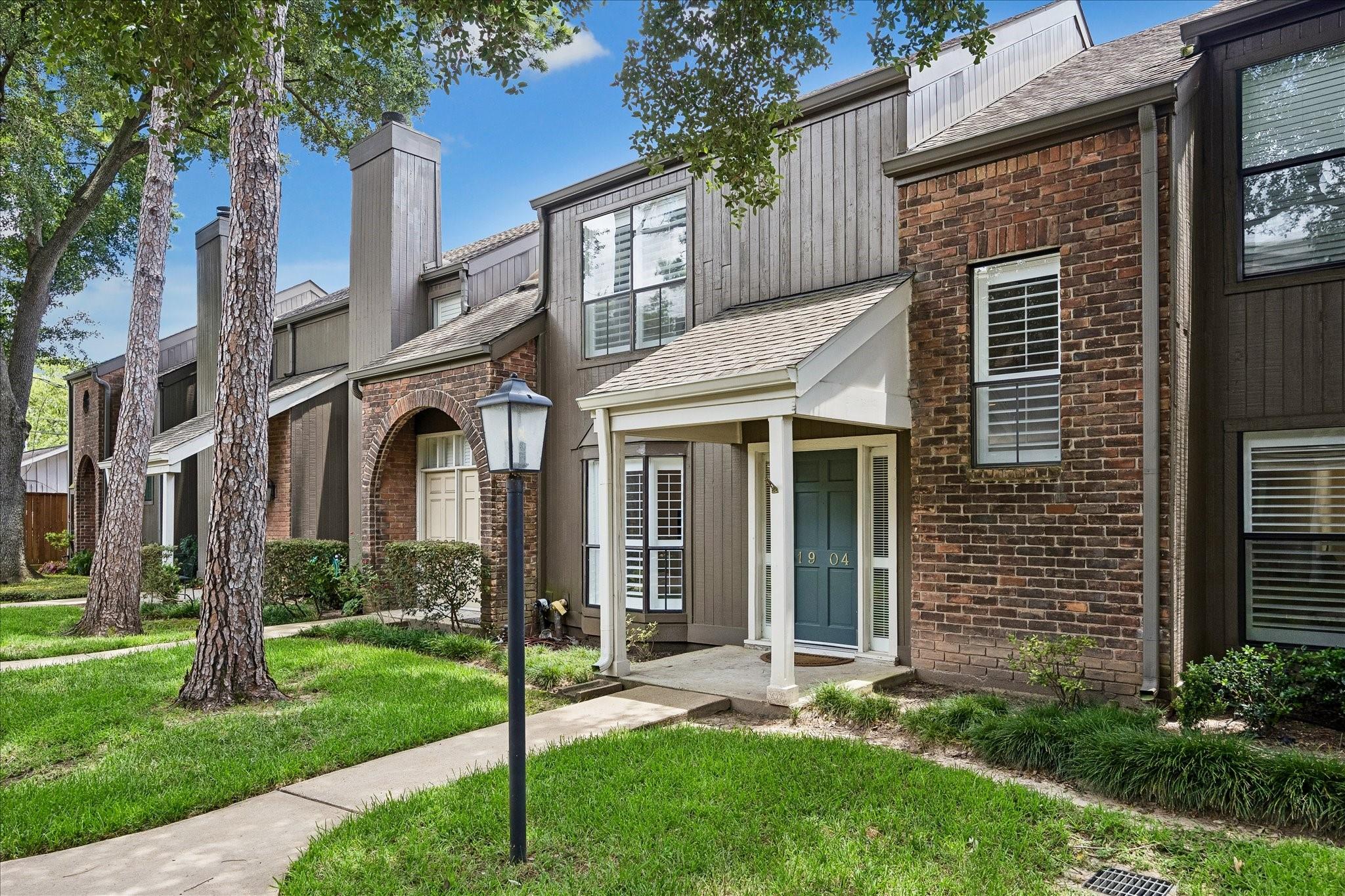 701 Bering Drive # 1904