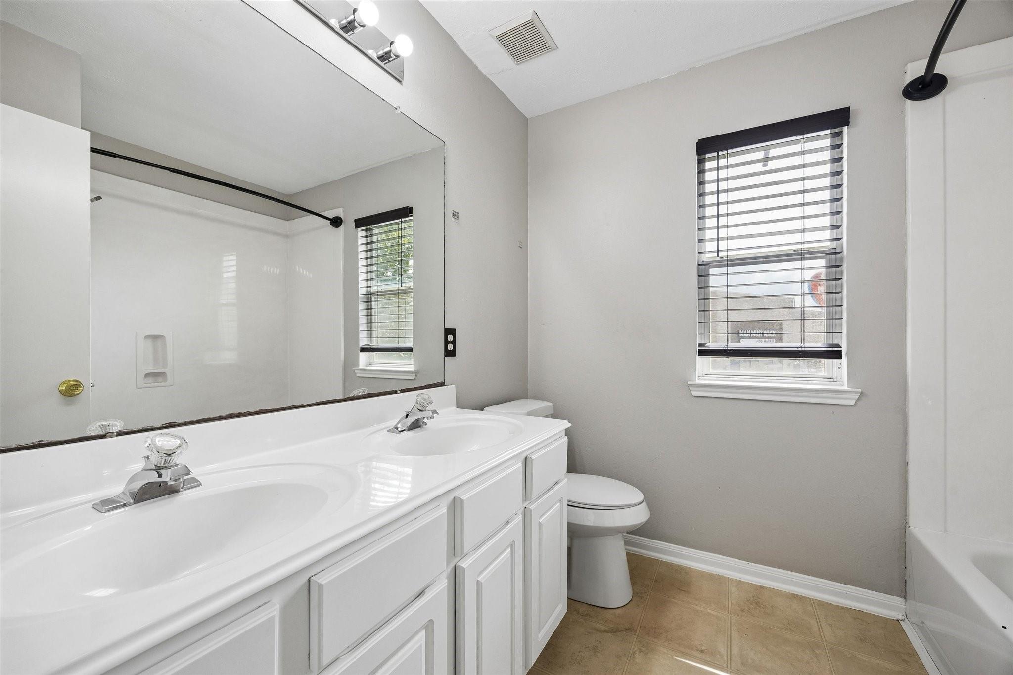 8422 W W Sienna Cove Lane Lane