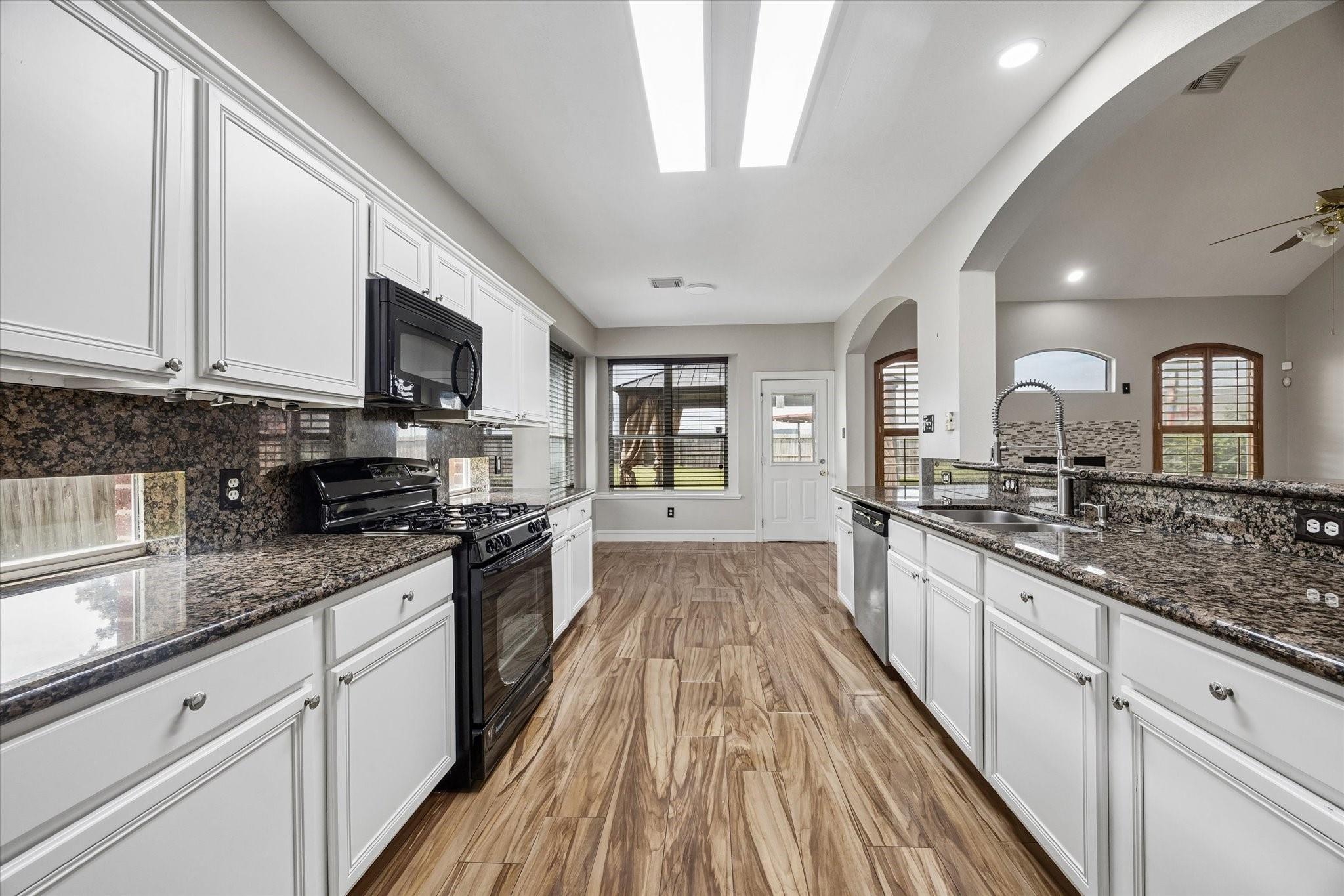 8422 W W Sienna Cove Lane Lane