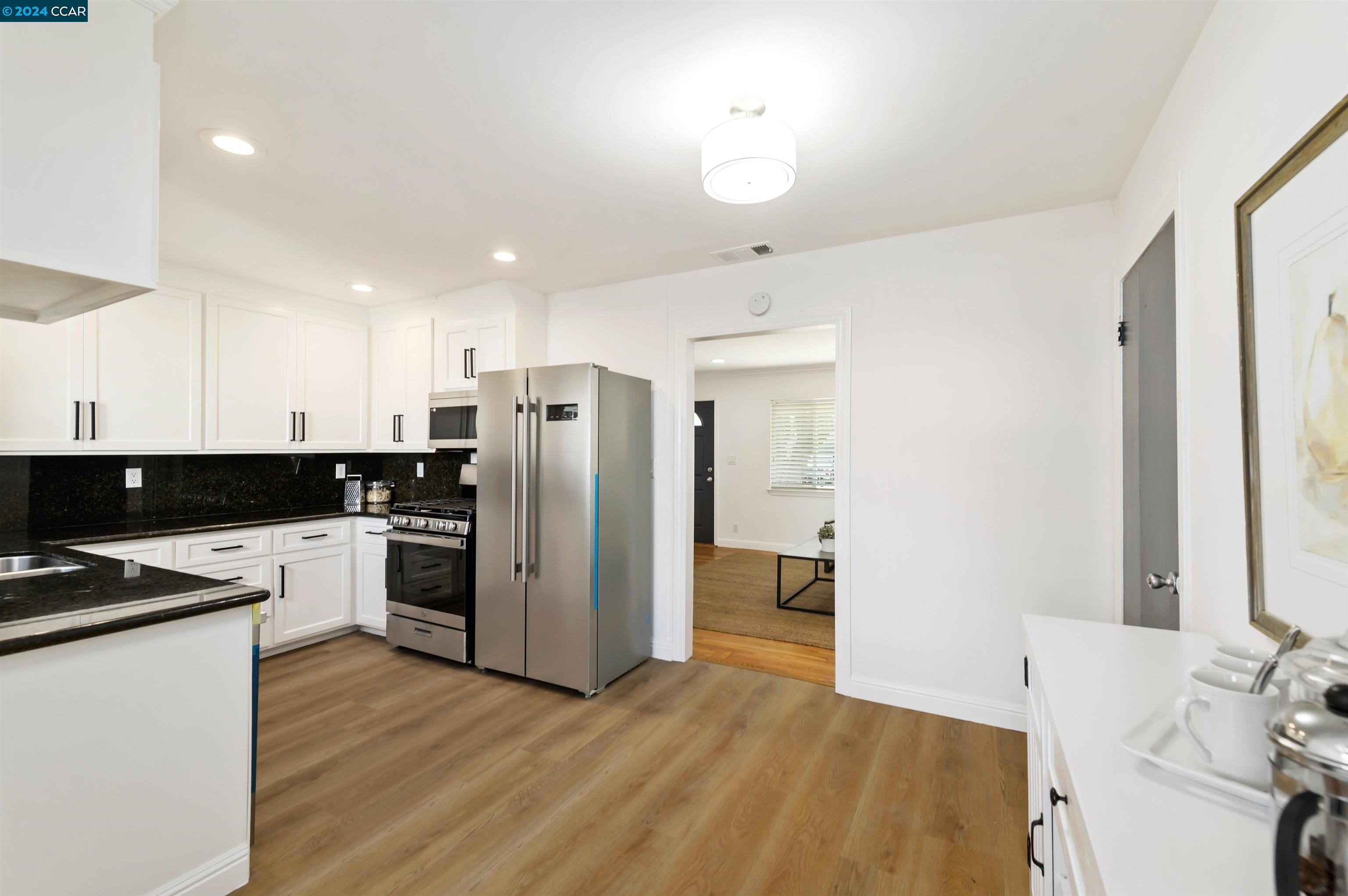 1330 Evergreen Dr