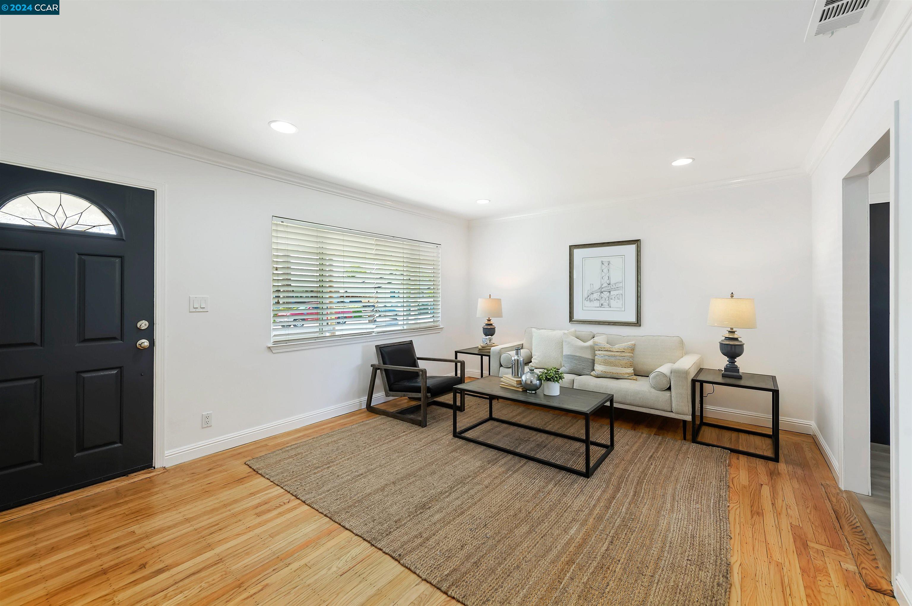 1330 Evergreen Dr