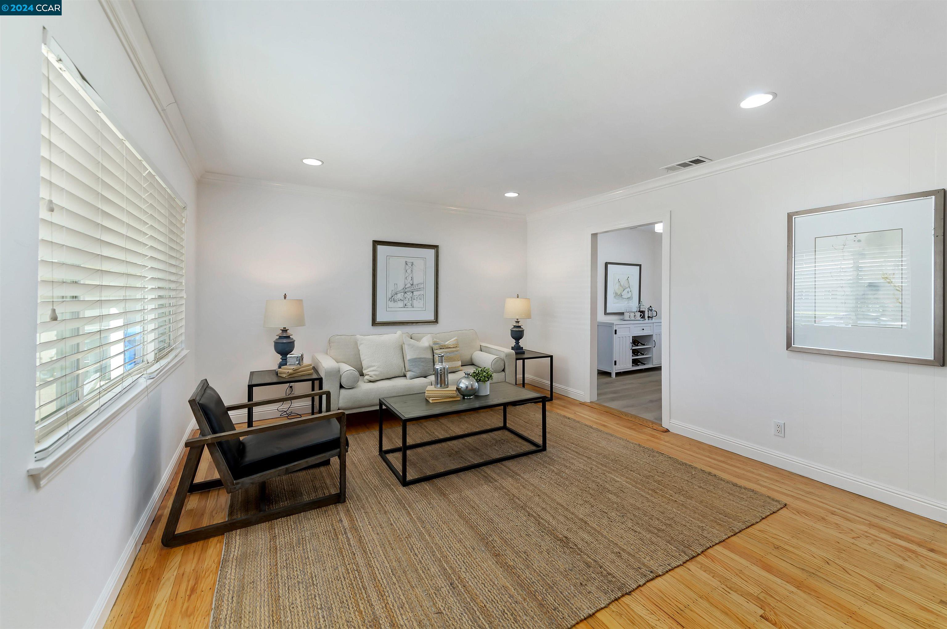 1330 Evergreen Dr