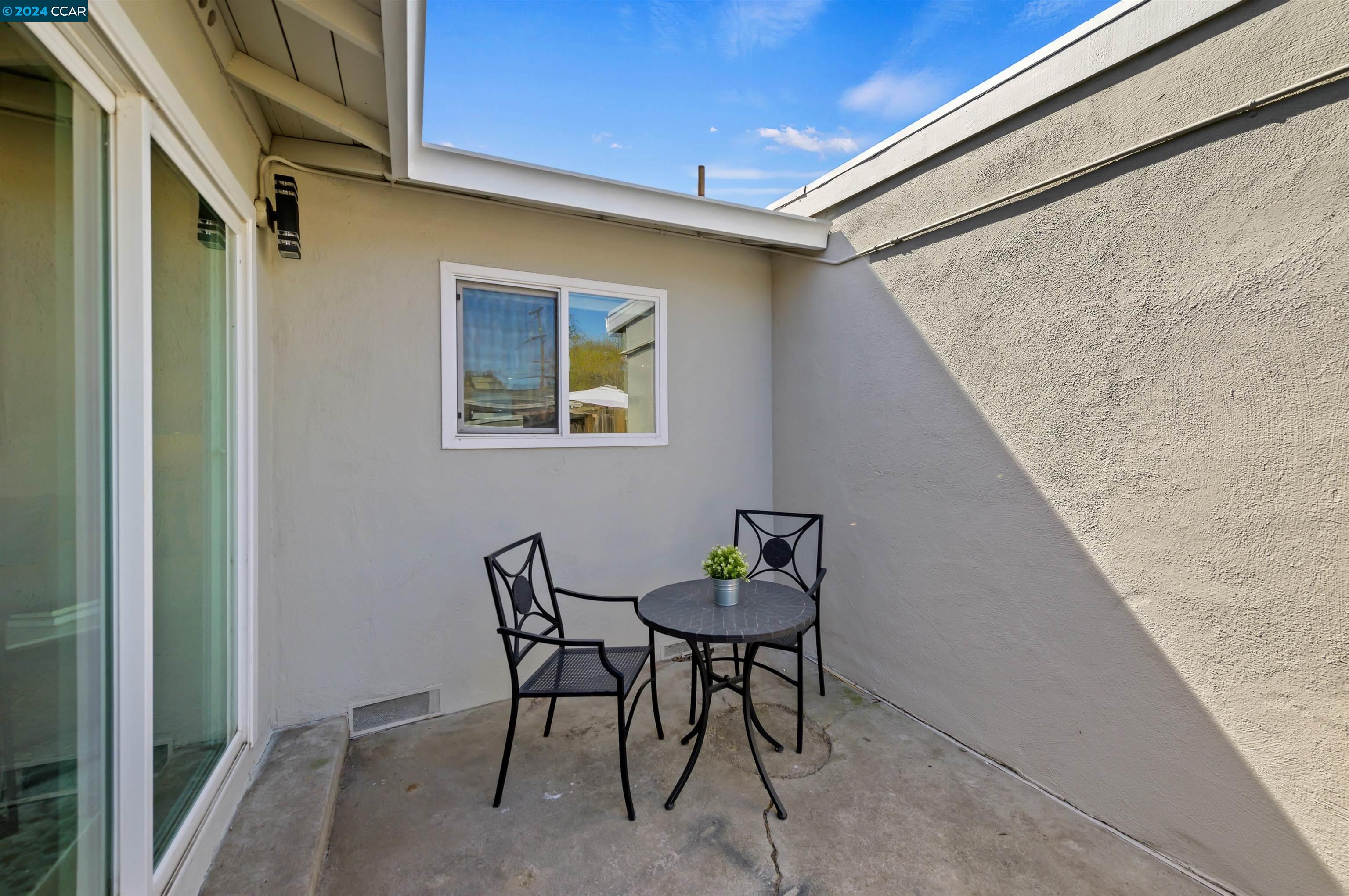 1330 Evergreen Dr