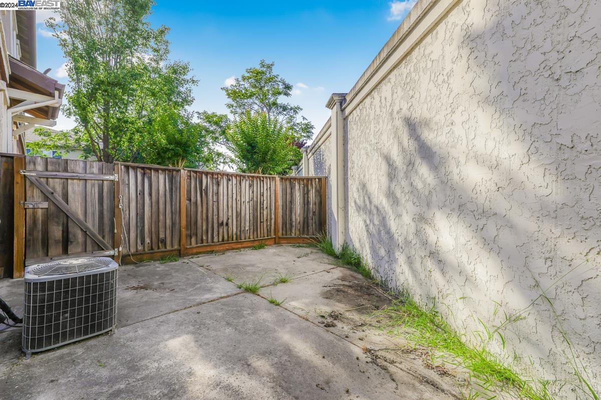603 Heritage Cir