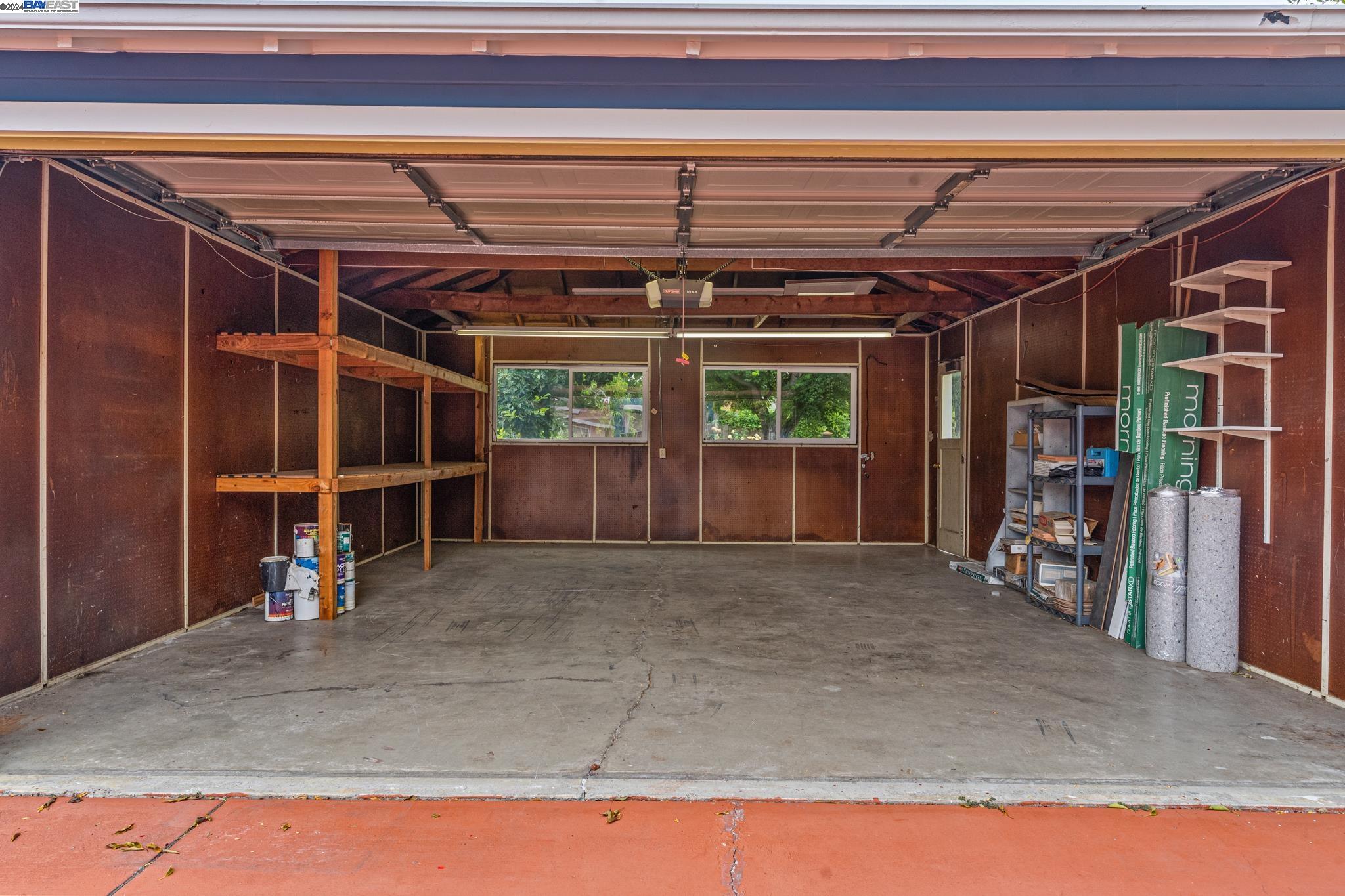 220 Sunnyside Dr