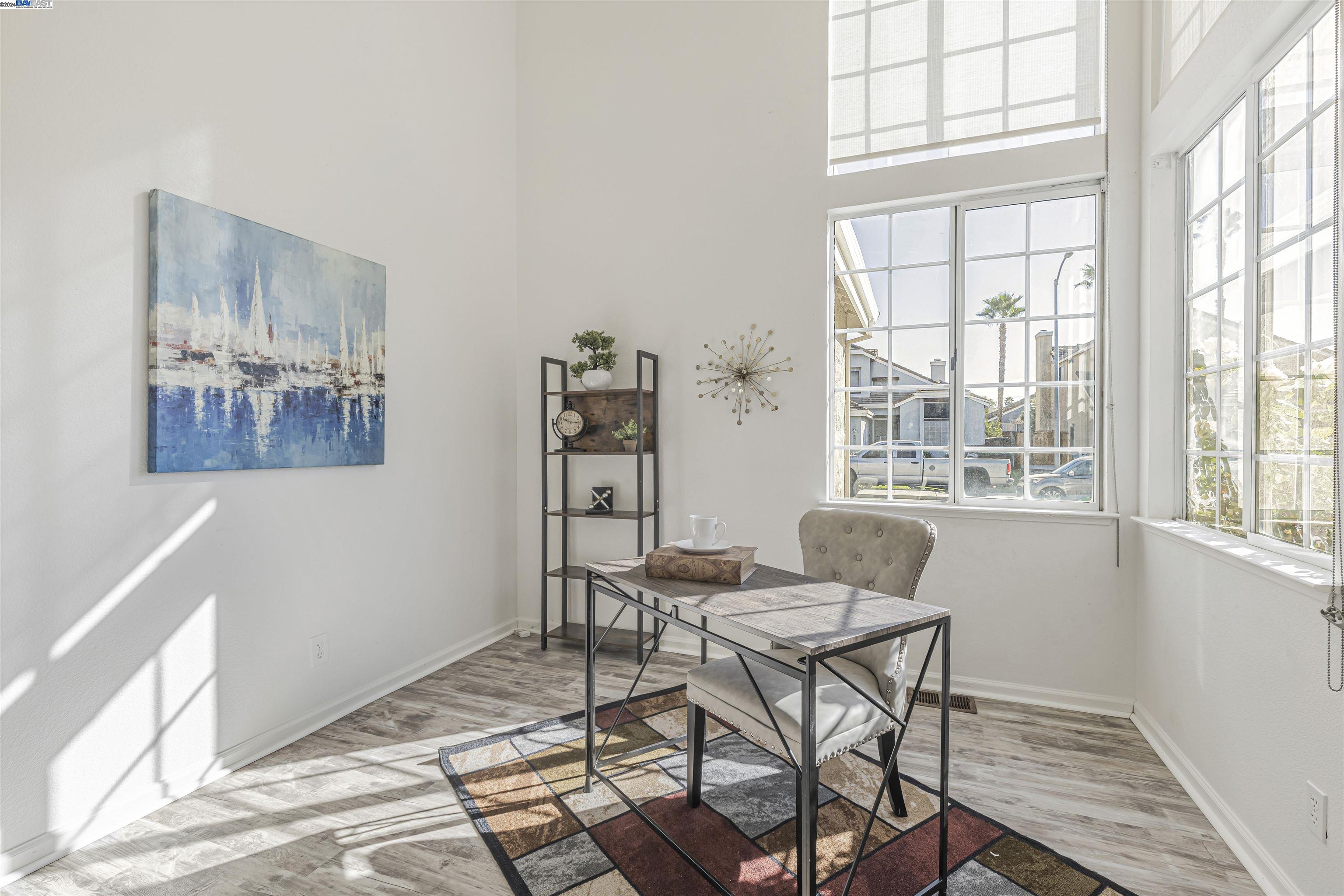 2476 Santa Barbara Ct