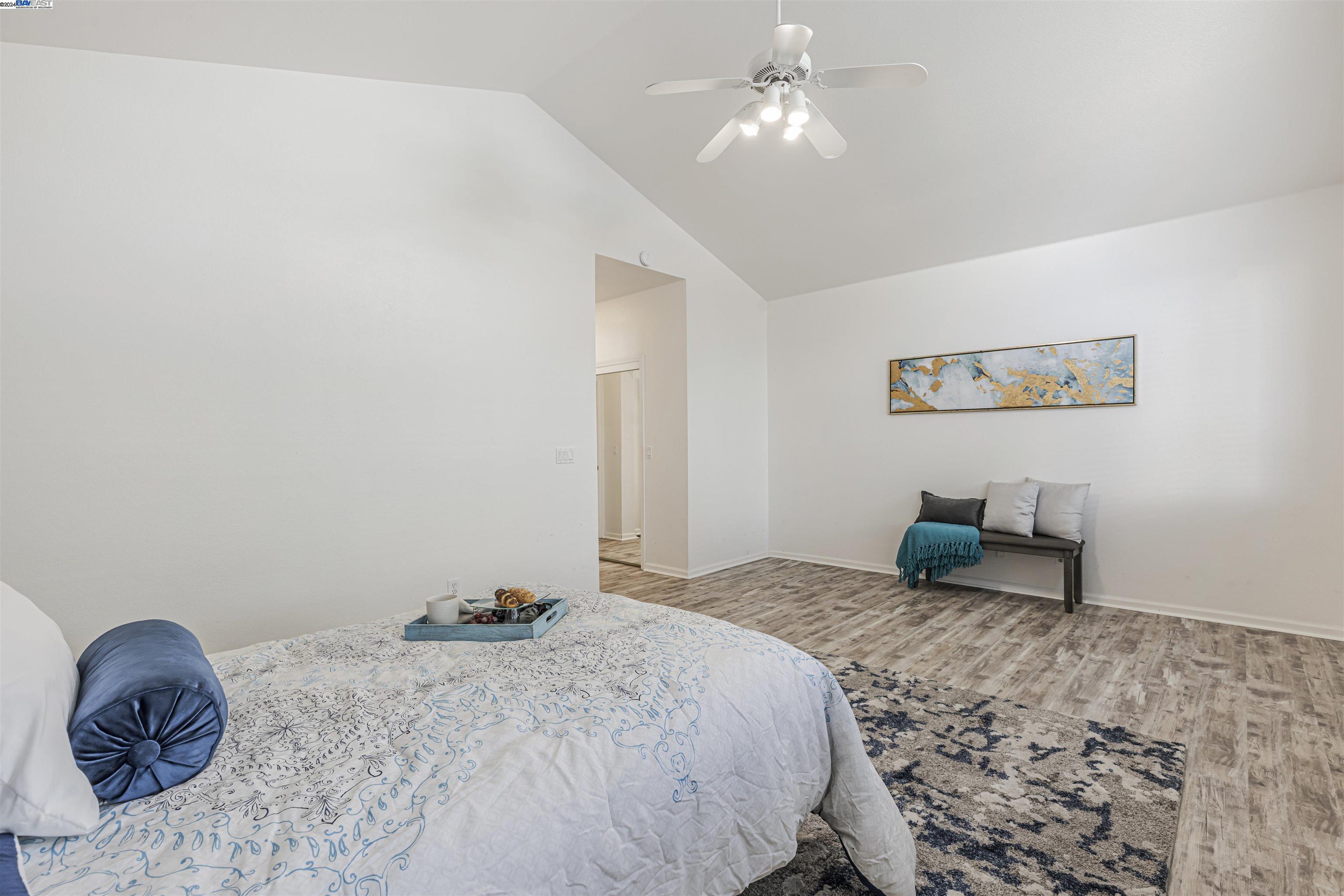 2476 Santa Barbara Ct