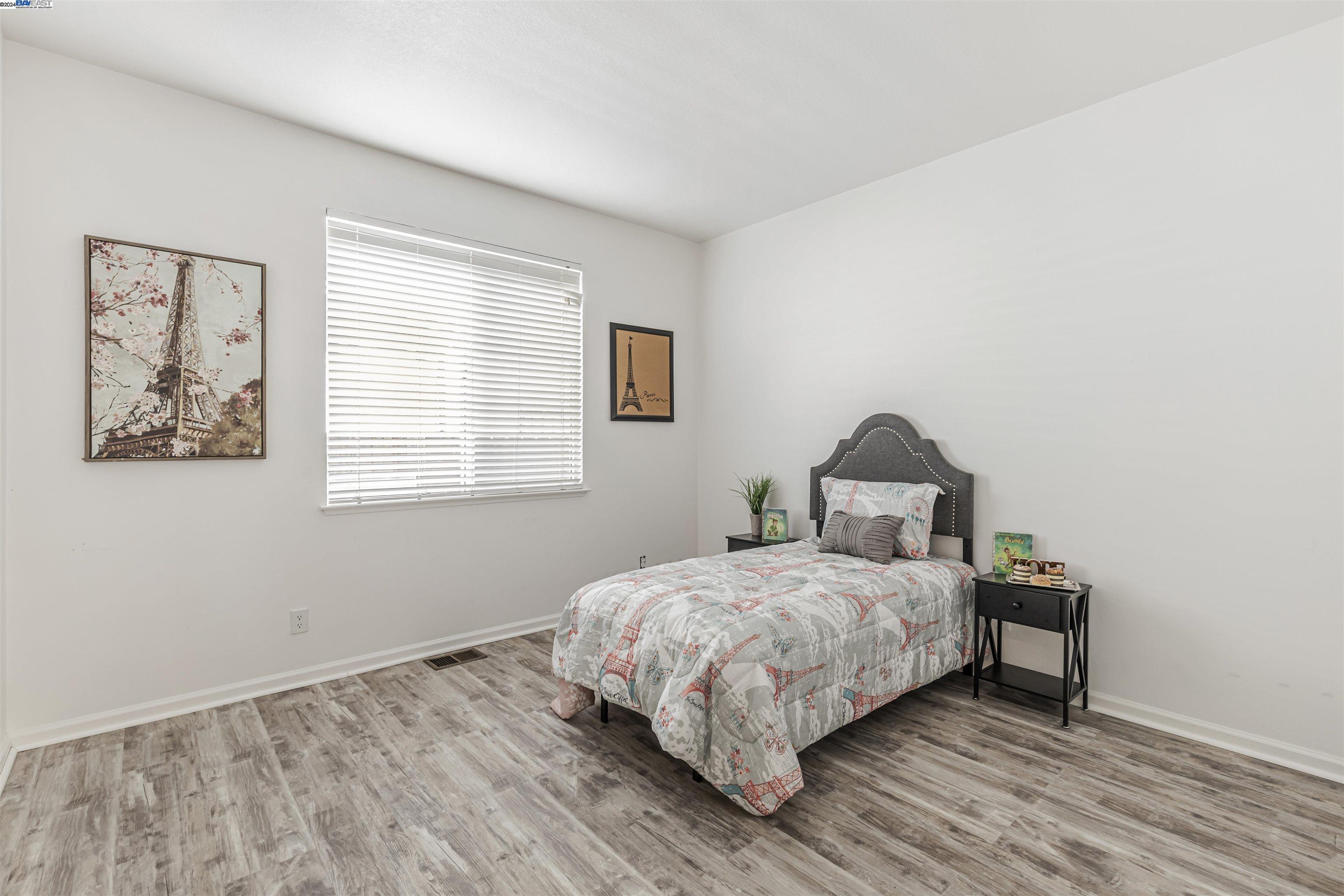 2476 Santa Barbara Ct