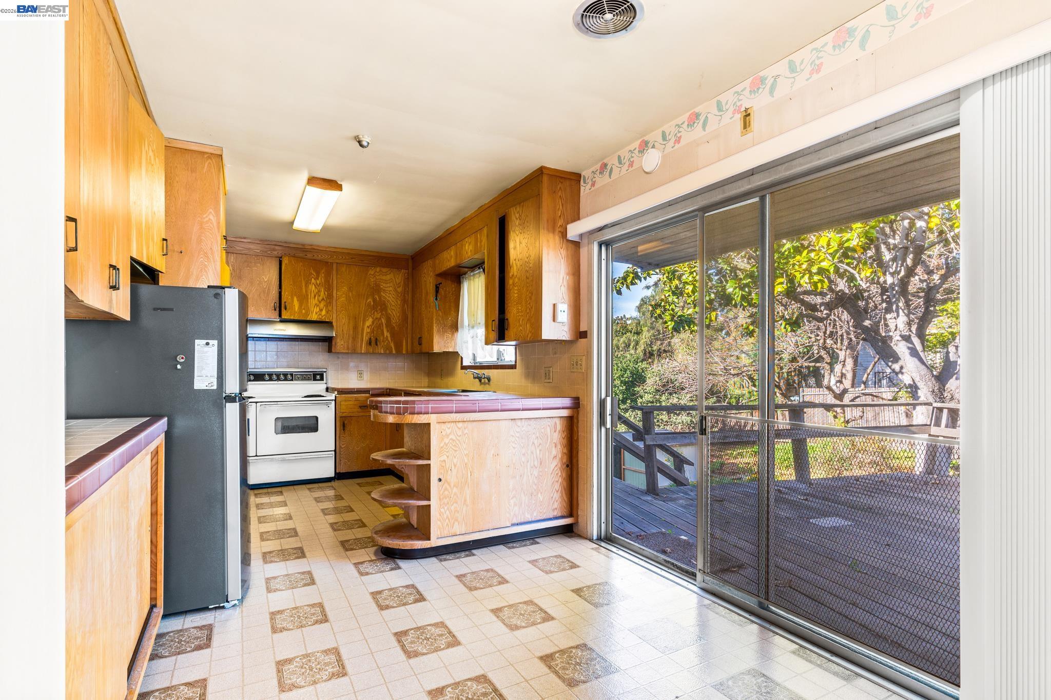 1591 159Th Ave