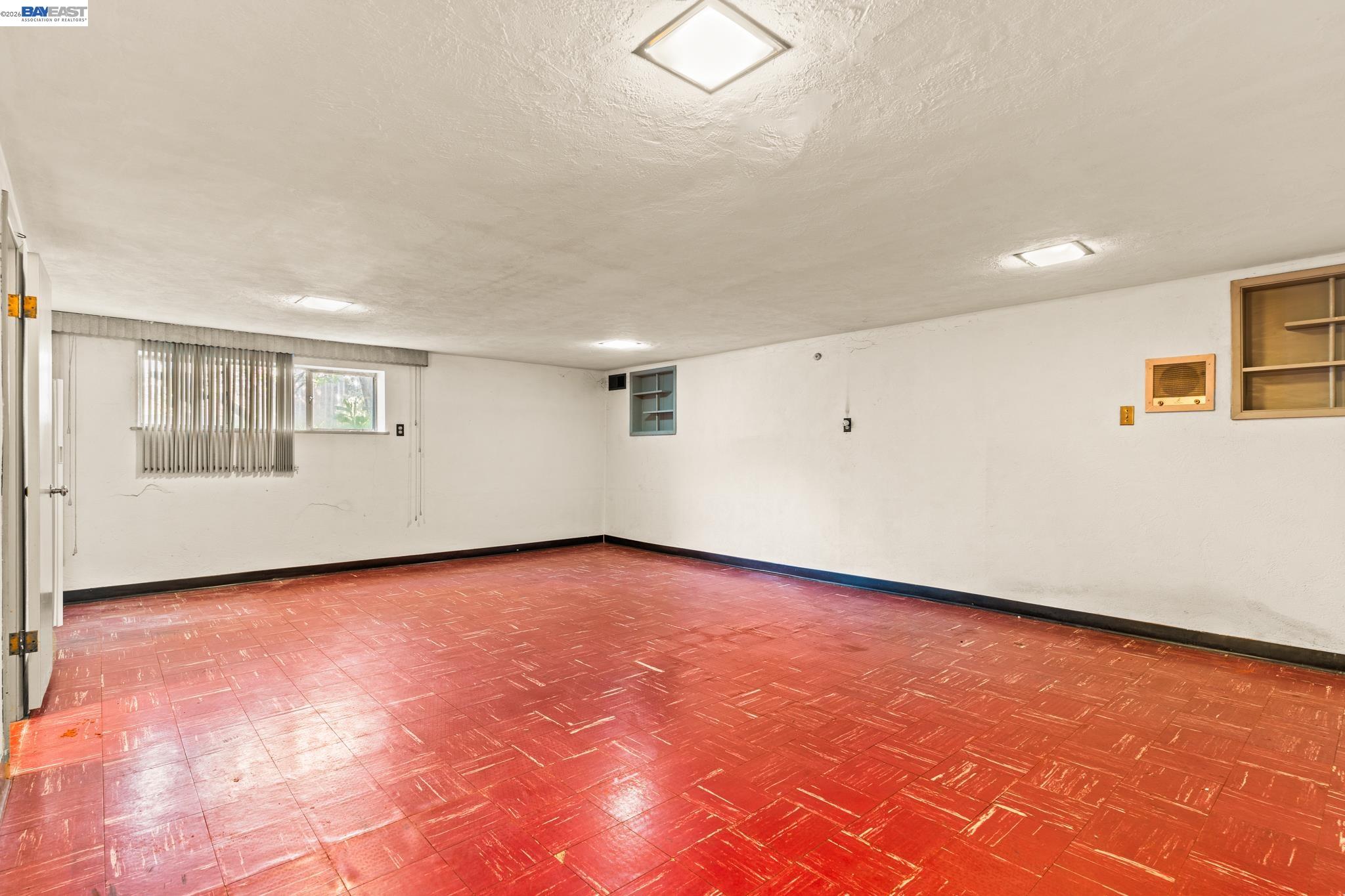 1591 159Th Ave