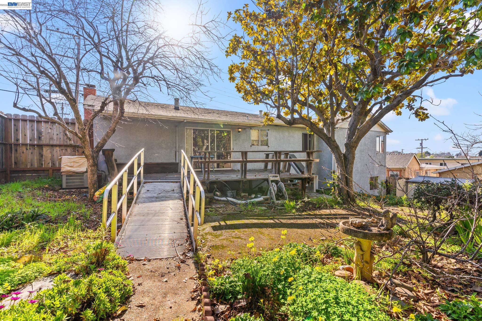 1591 159Th Ave