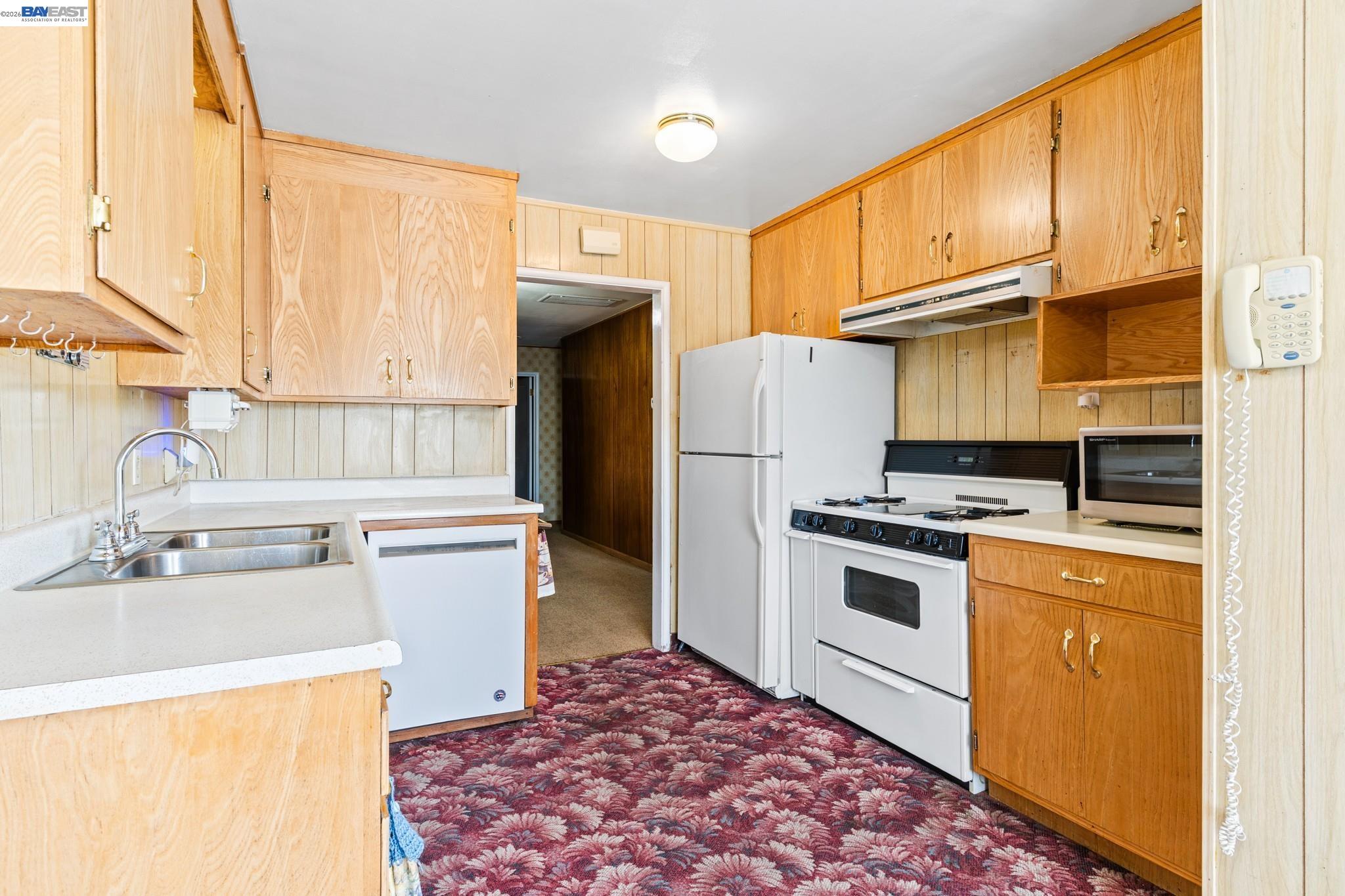 324 Berry Ave
