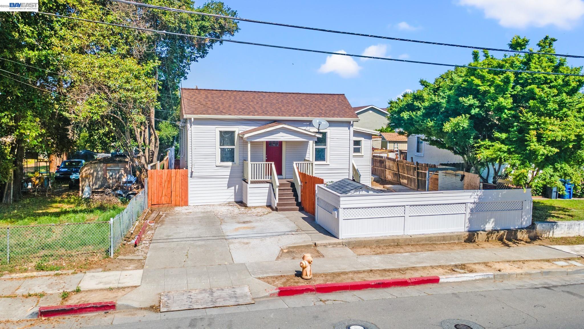 1251 Bellina St