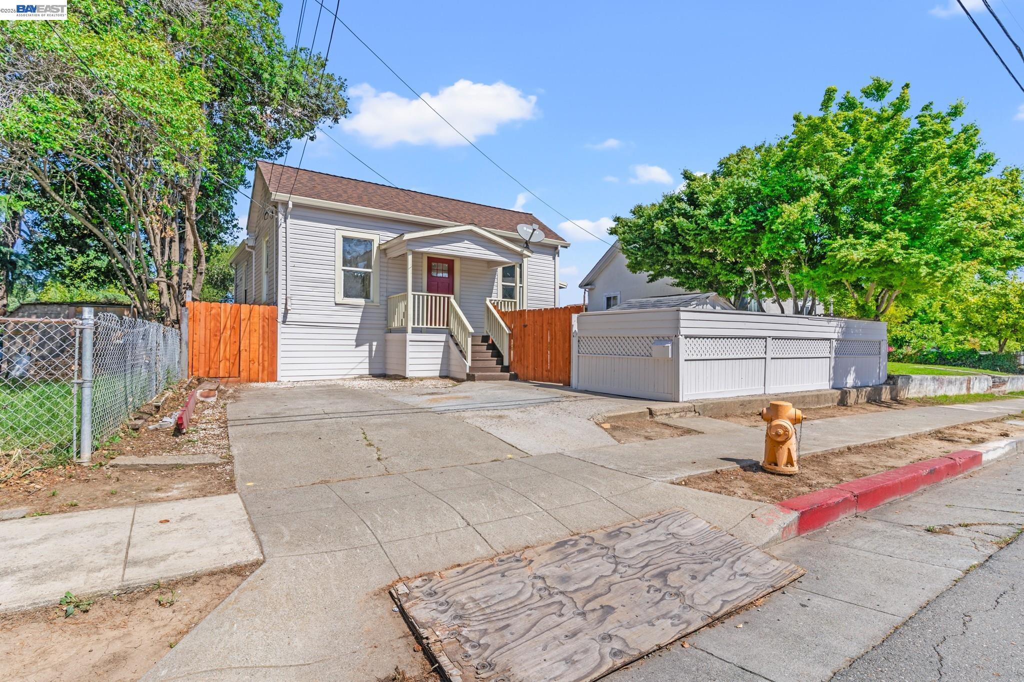 1251 Bellina St