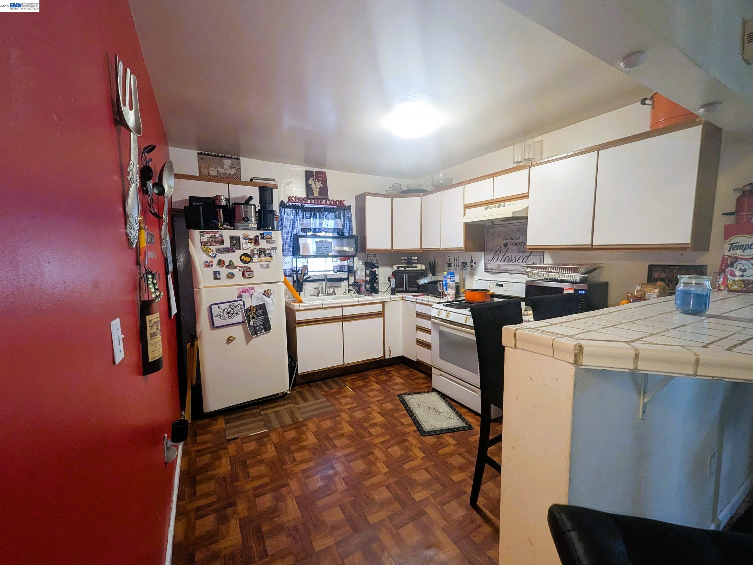 2415 109Th Ave
