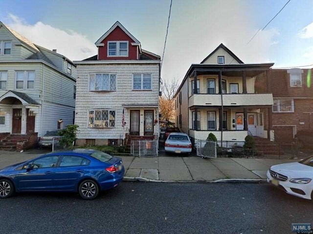 48 Van Winkle Avenue