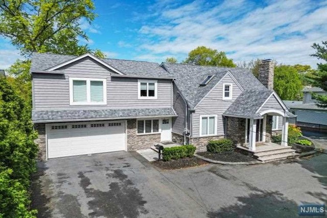 313 North Farview Avenue