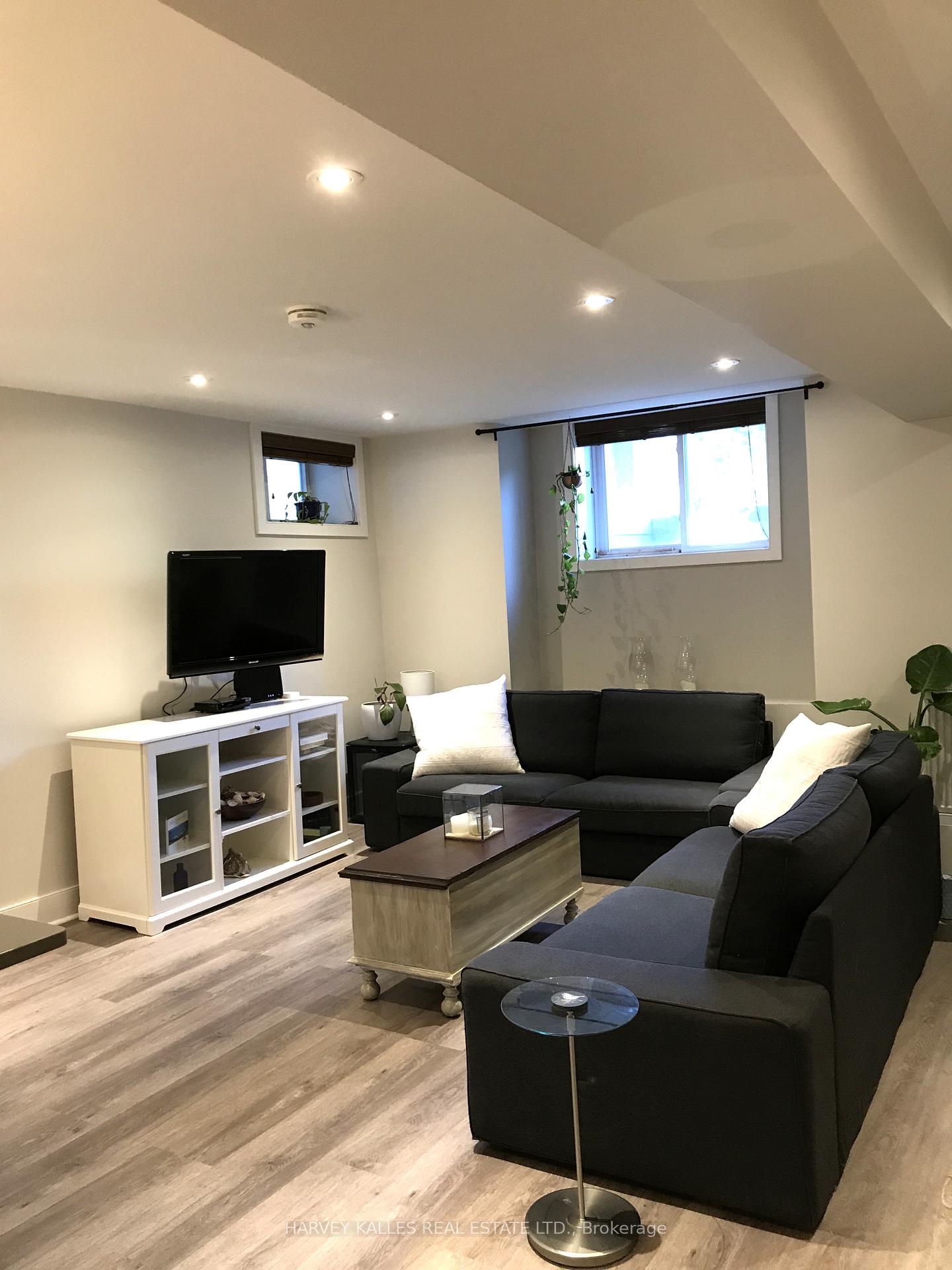 99 Braemar Avenue Lower