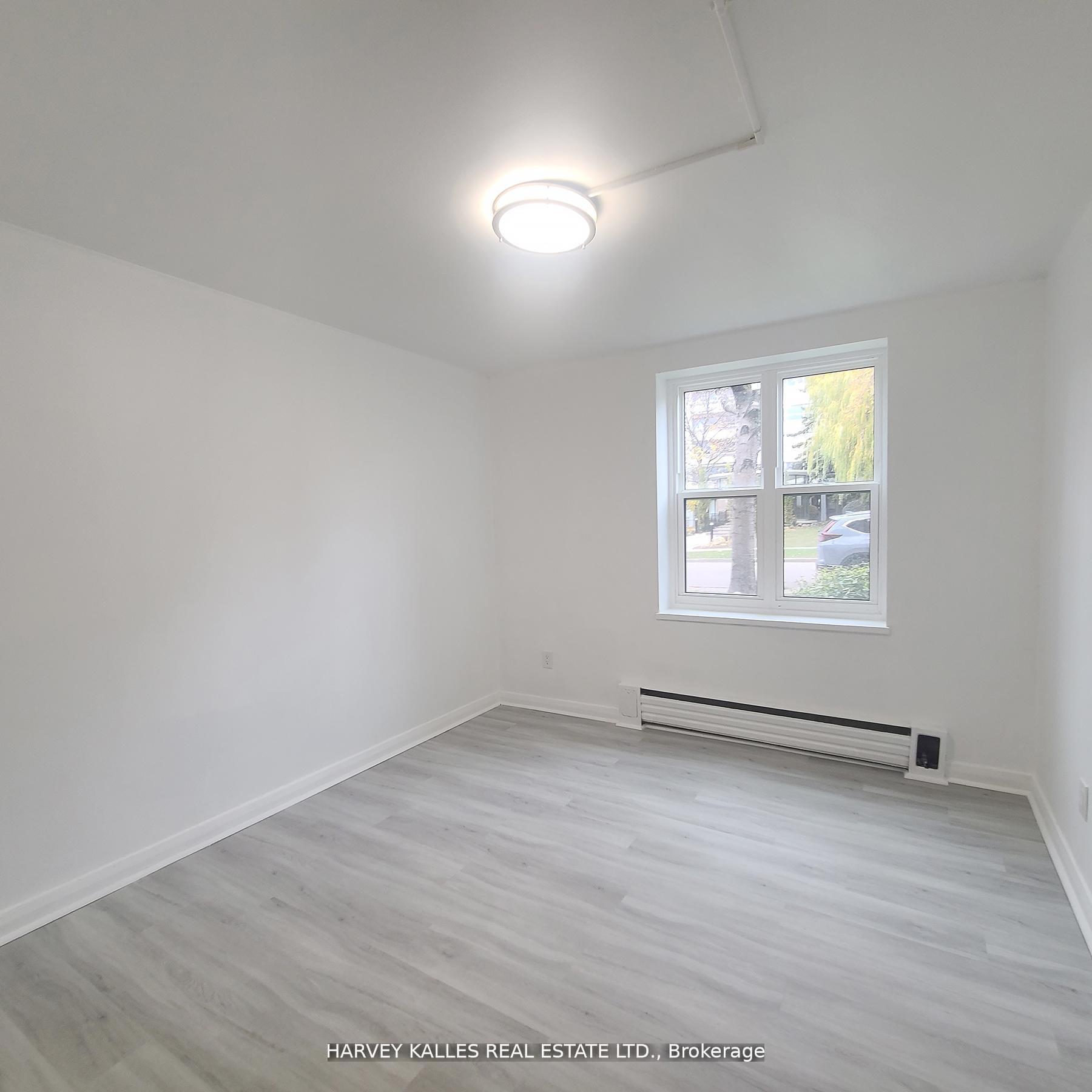 125 Shelborne Avenue 4