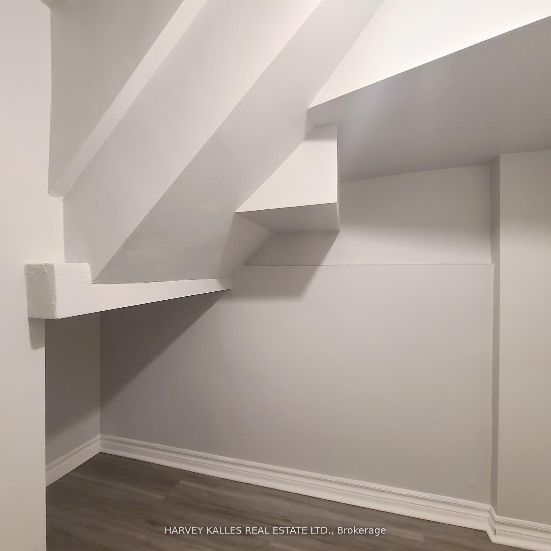 238 Strathmore Boulevard Lower