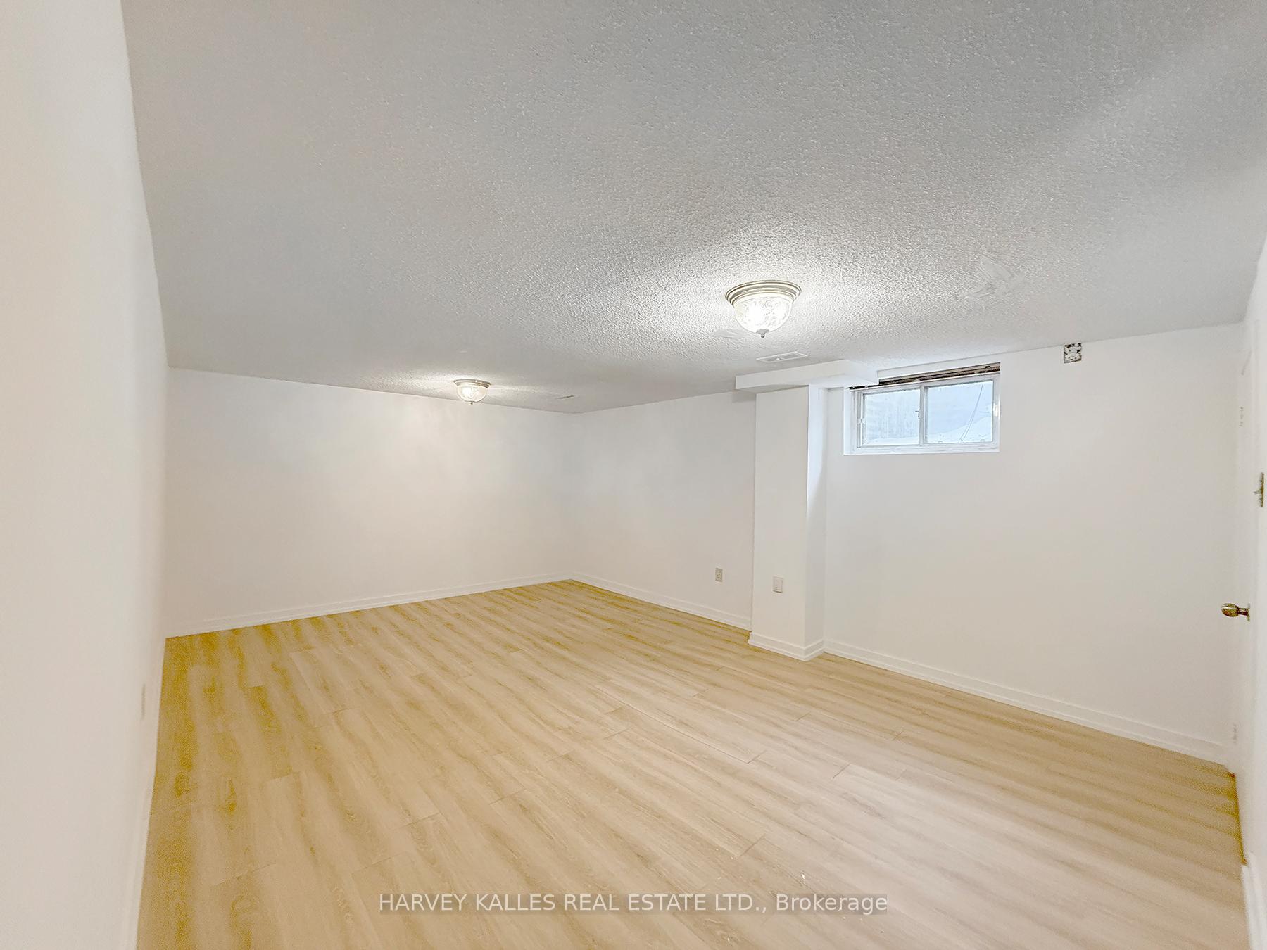 214 Dixon Road Lower