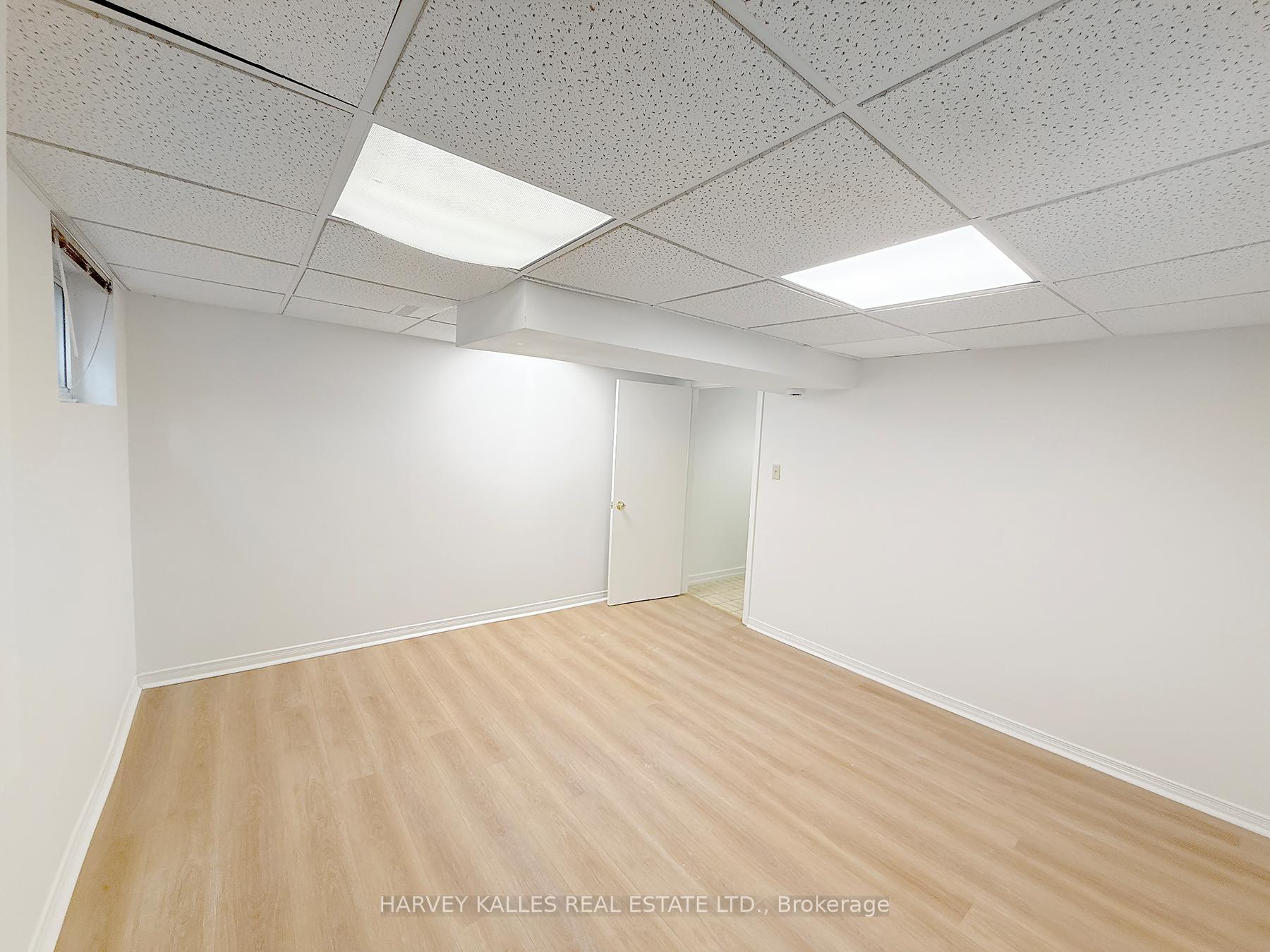 214 Dixon Road Lower