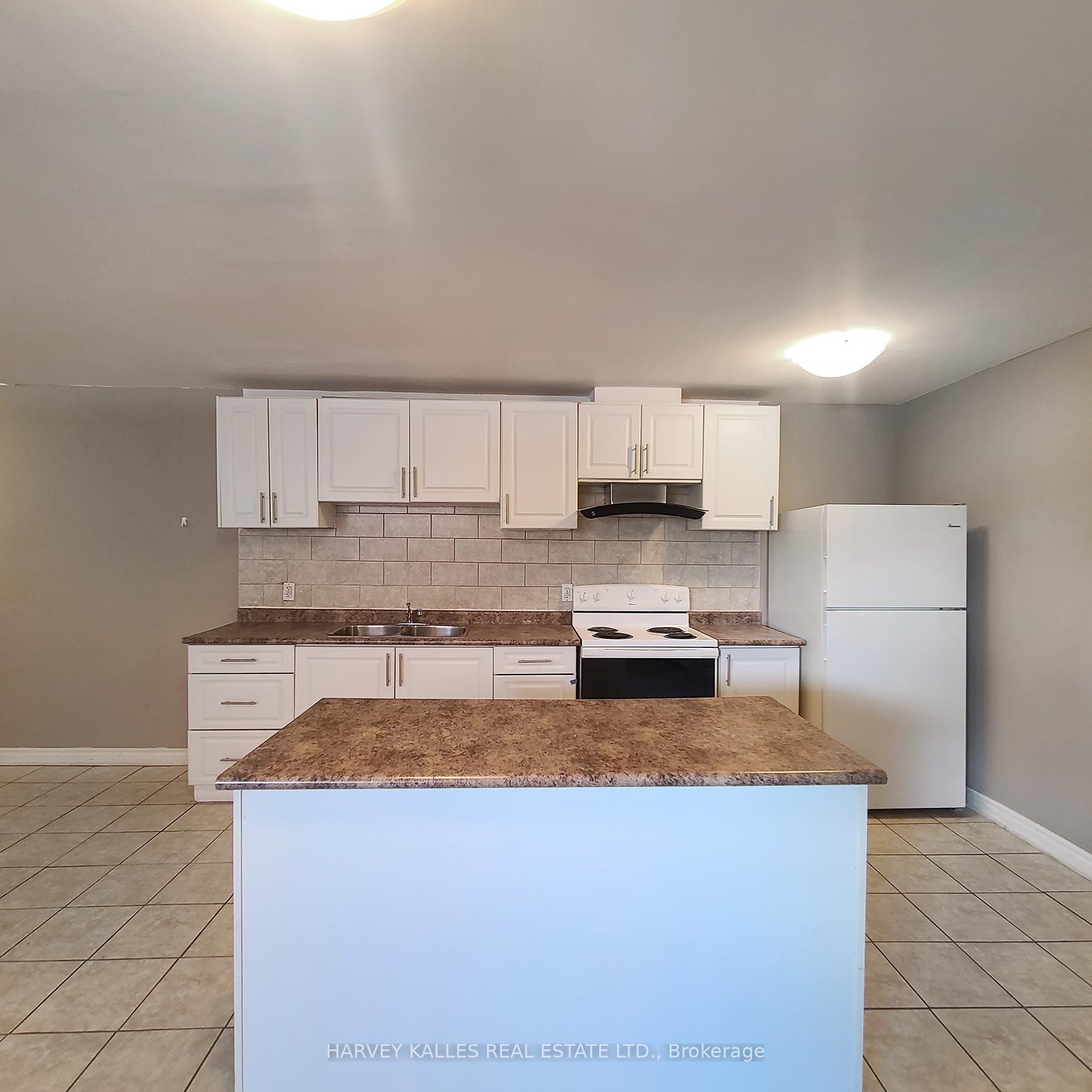 80 Blackfriar Avenue 109