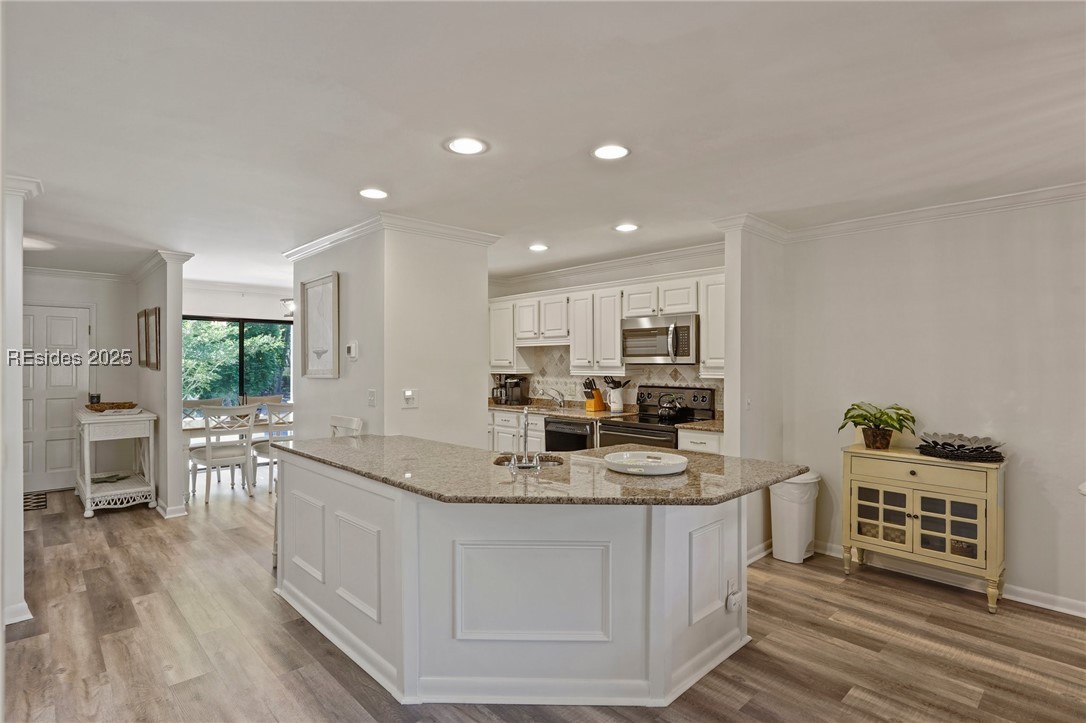 1 Gloucester Road Unit: 1901