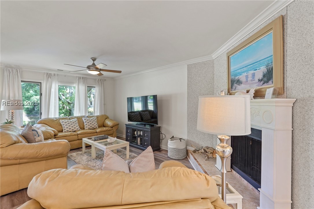 1 Gloucester Road Unit: 1901