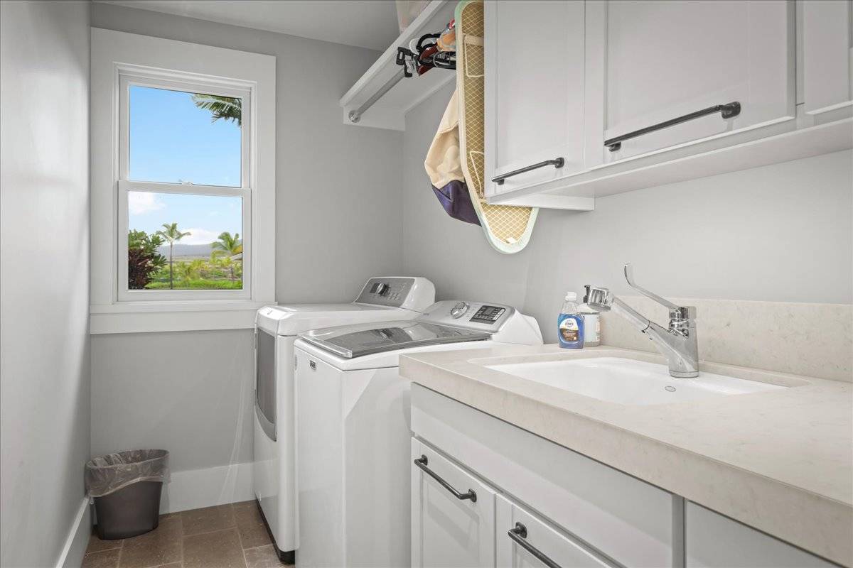 73-4846 MAIA LOOP 10