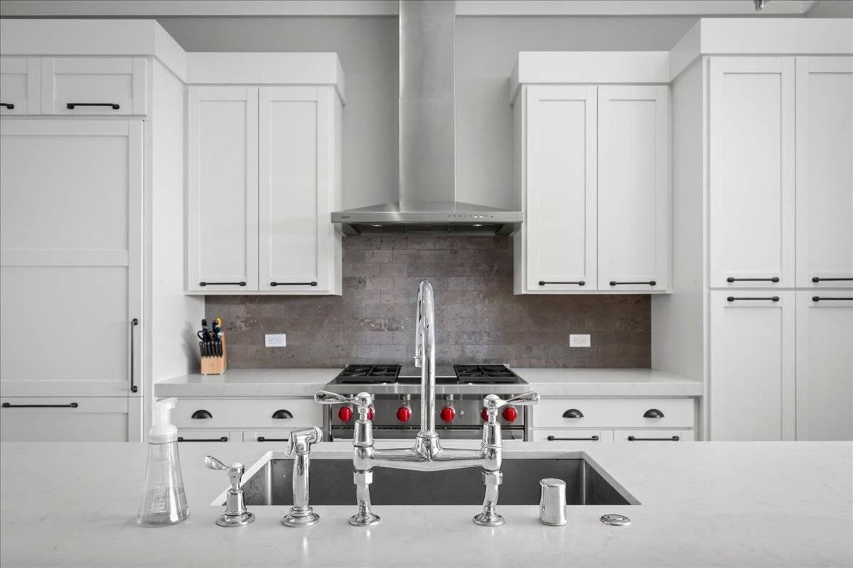 73-4846 MAIA LOOP 10