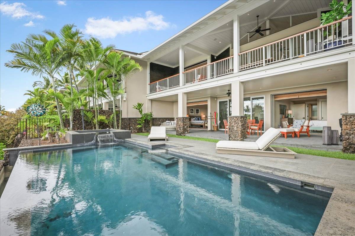 73-4846 MAIA LOOP 10