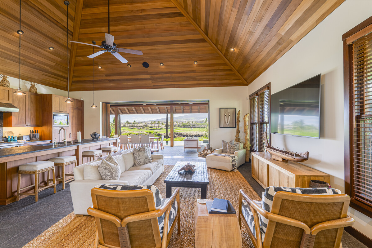 73-4833 MAIA LOOP 38