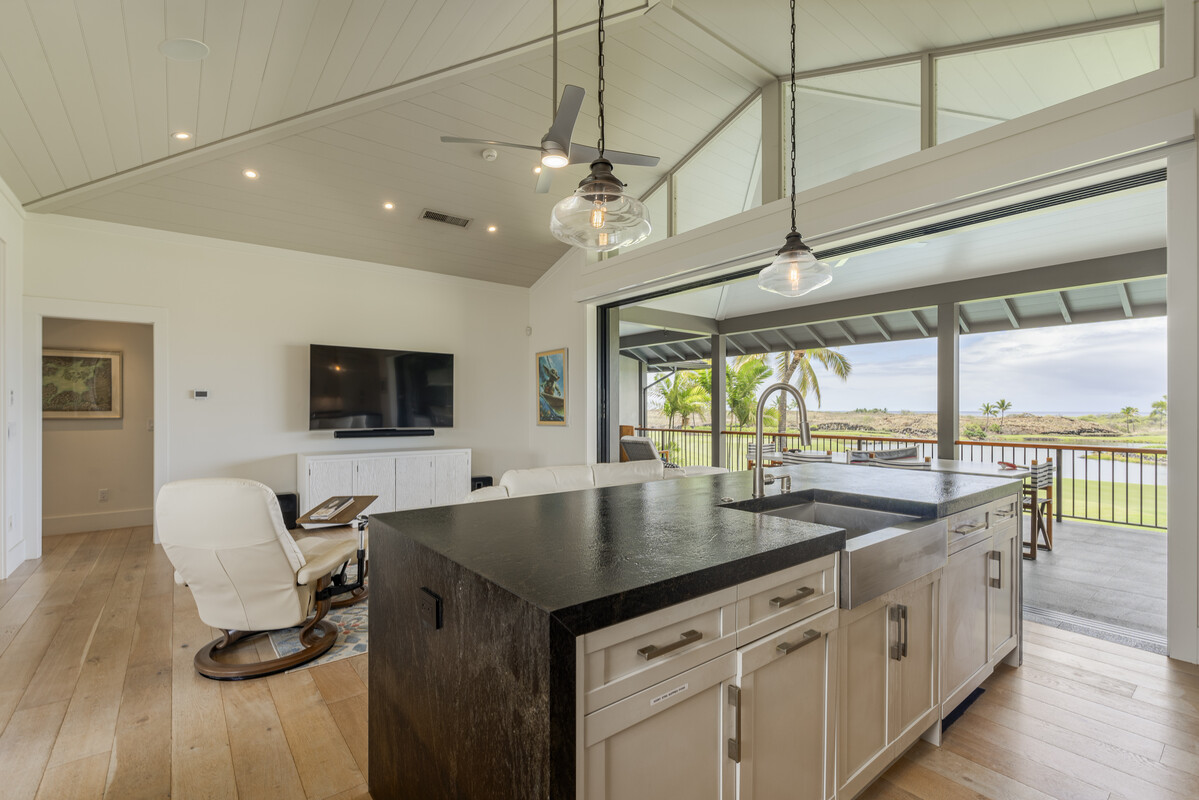 73-4806 HINAHINA RD 12