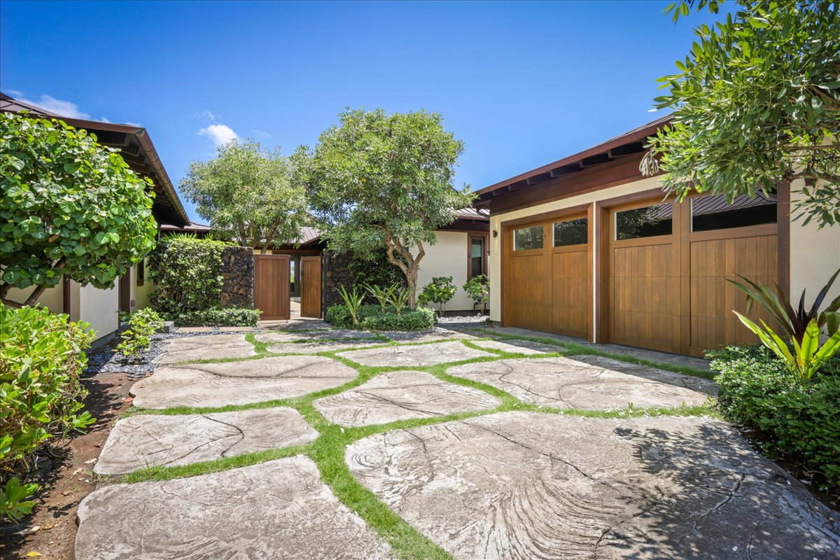 73-6240 Alani Loop 9