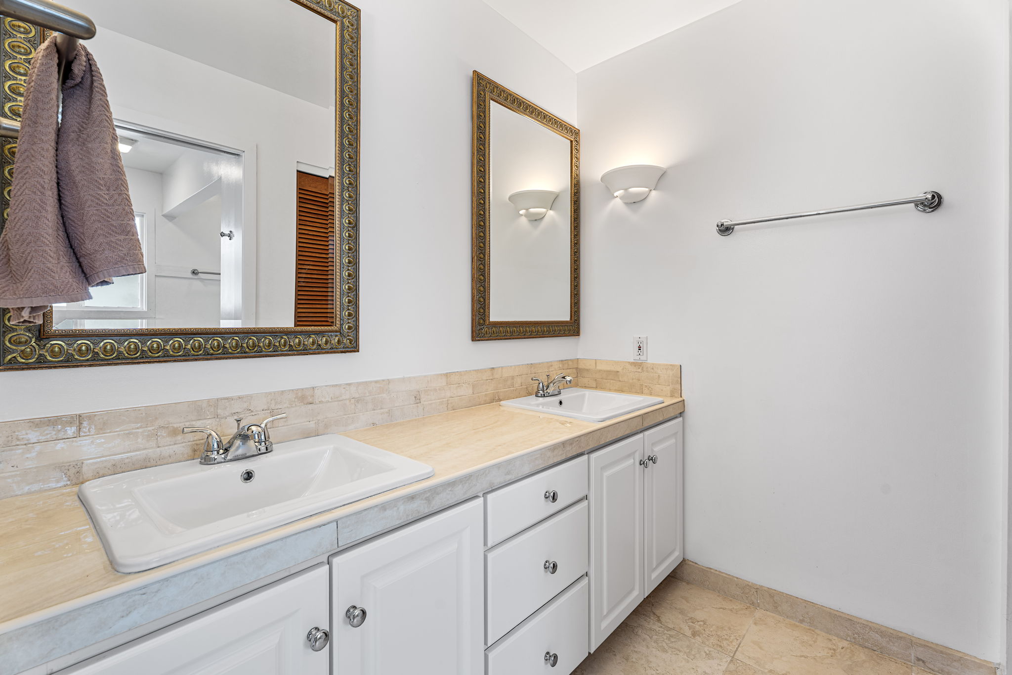 75-5614-G HIENALOLI RD