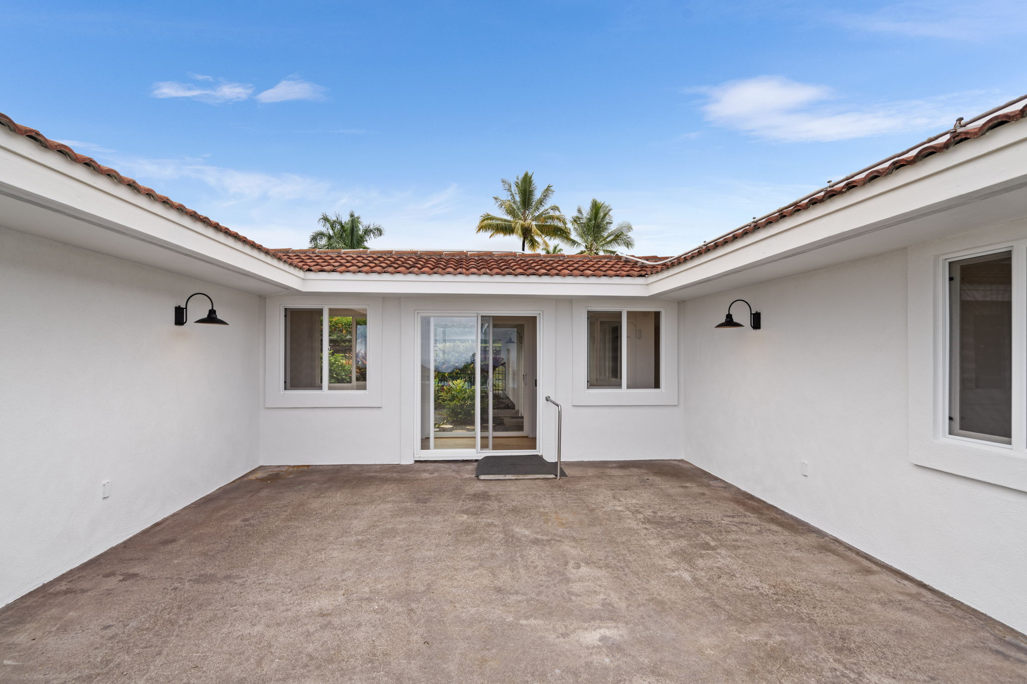 75-5614-G HIENALOLI RD