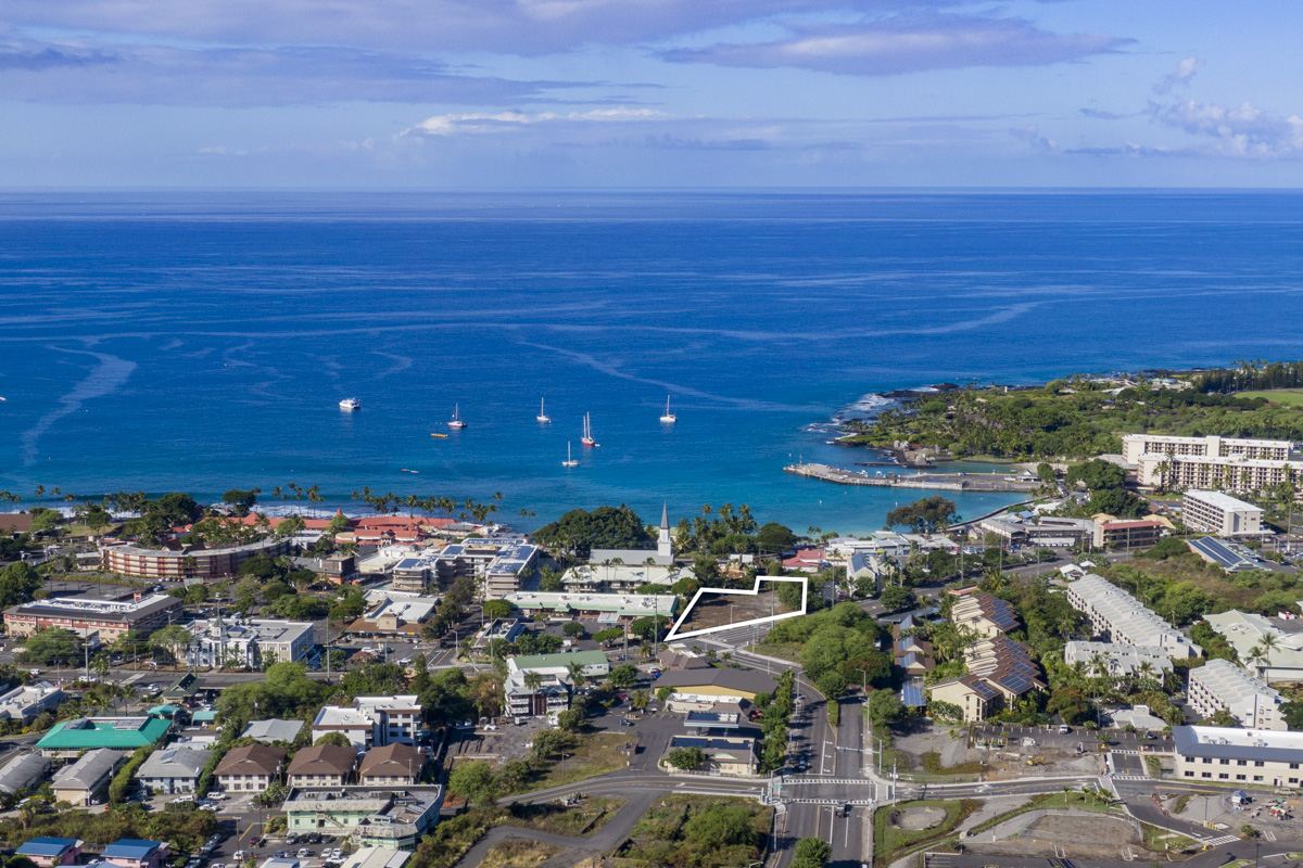 75-5684 KUAKINI HWY