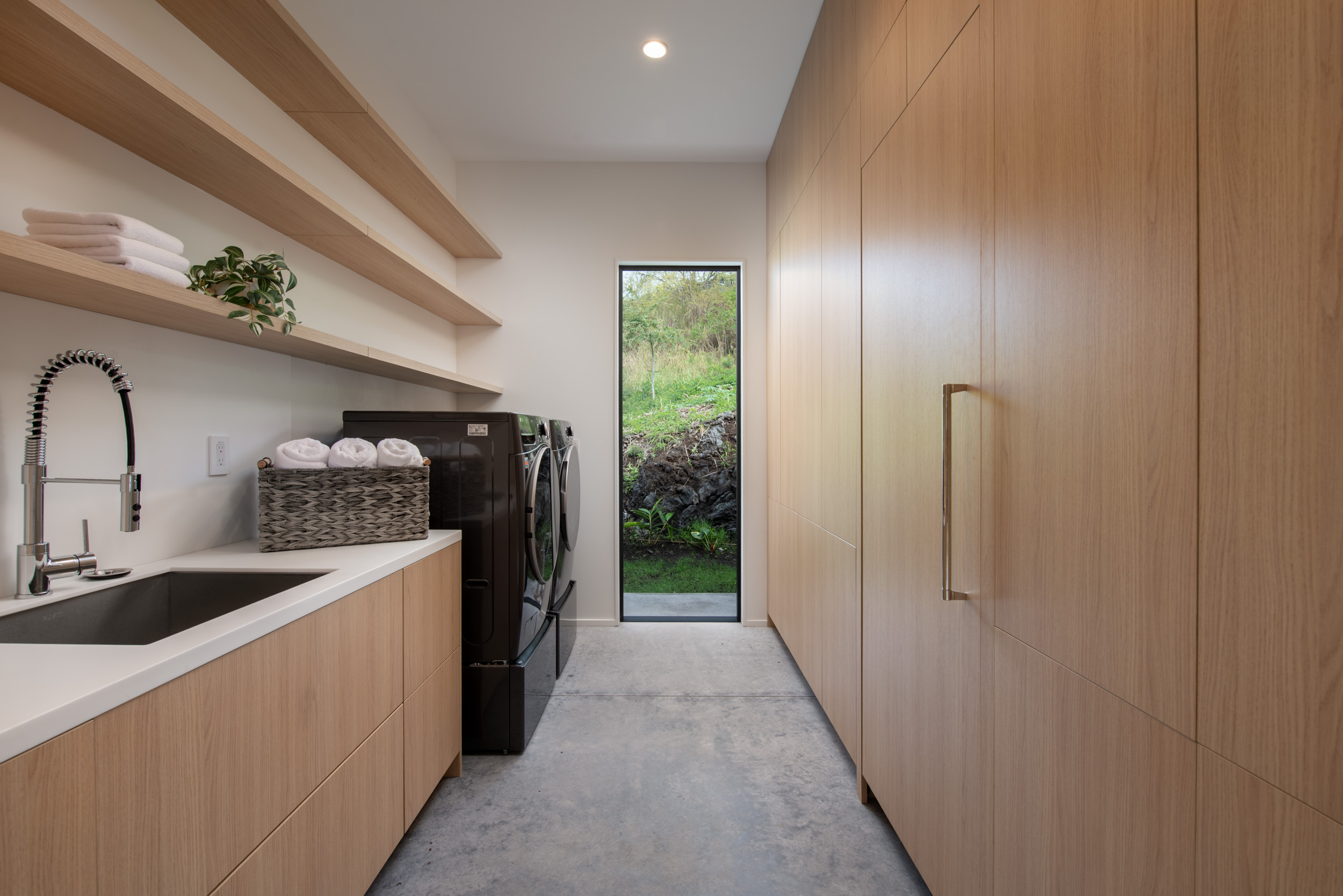 82-5879 OLD GOVERNMENT MAIN RD