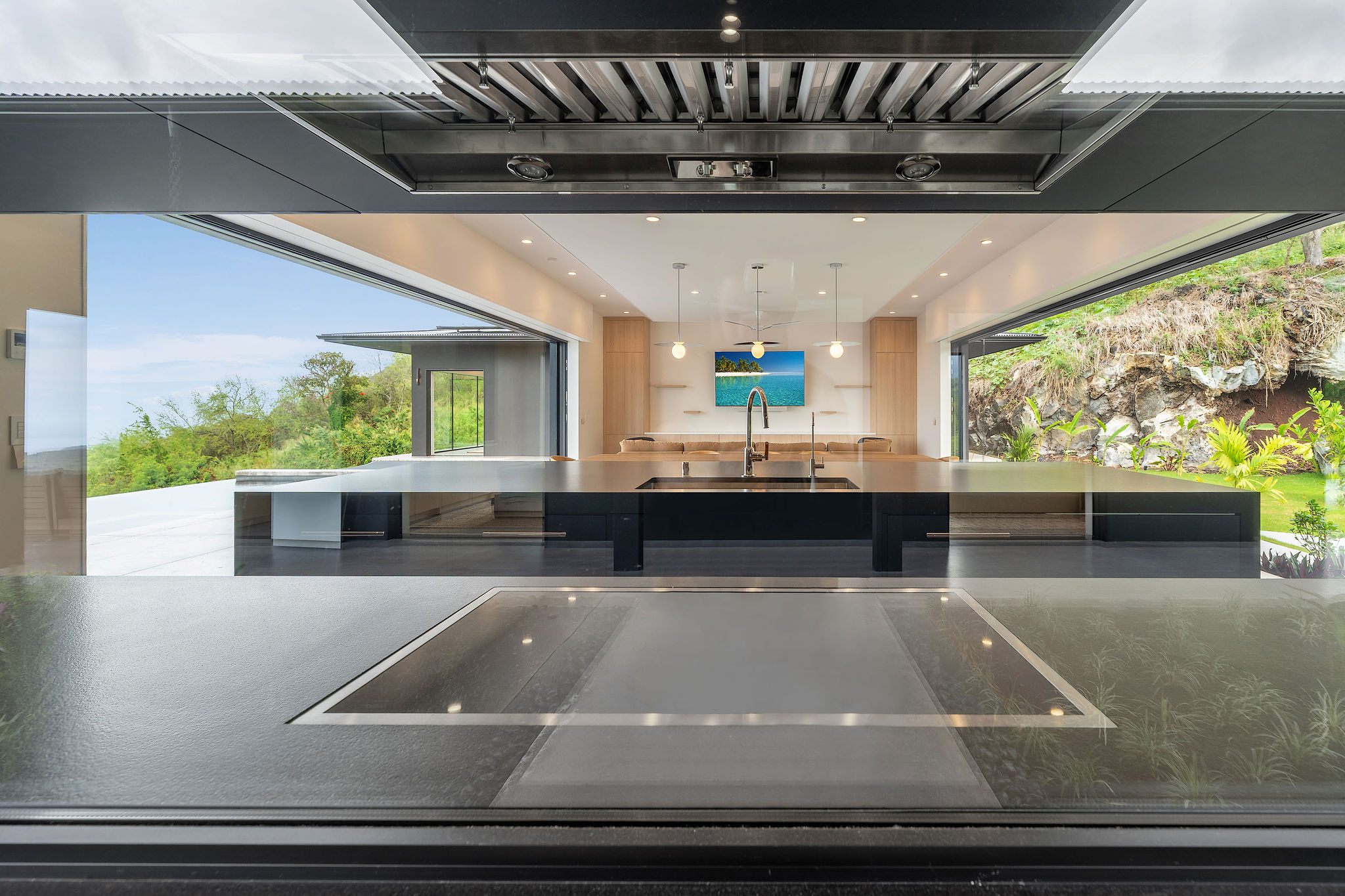 82-5879 OLD GOVERNMENT MAIN RD