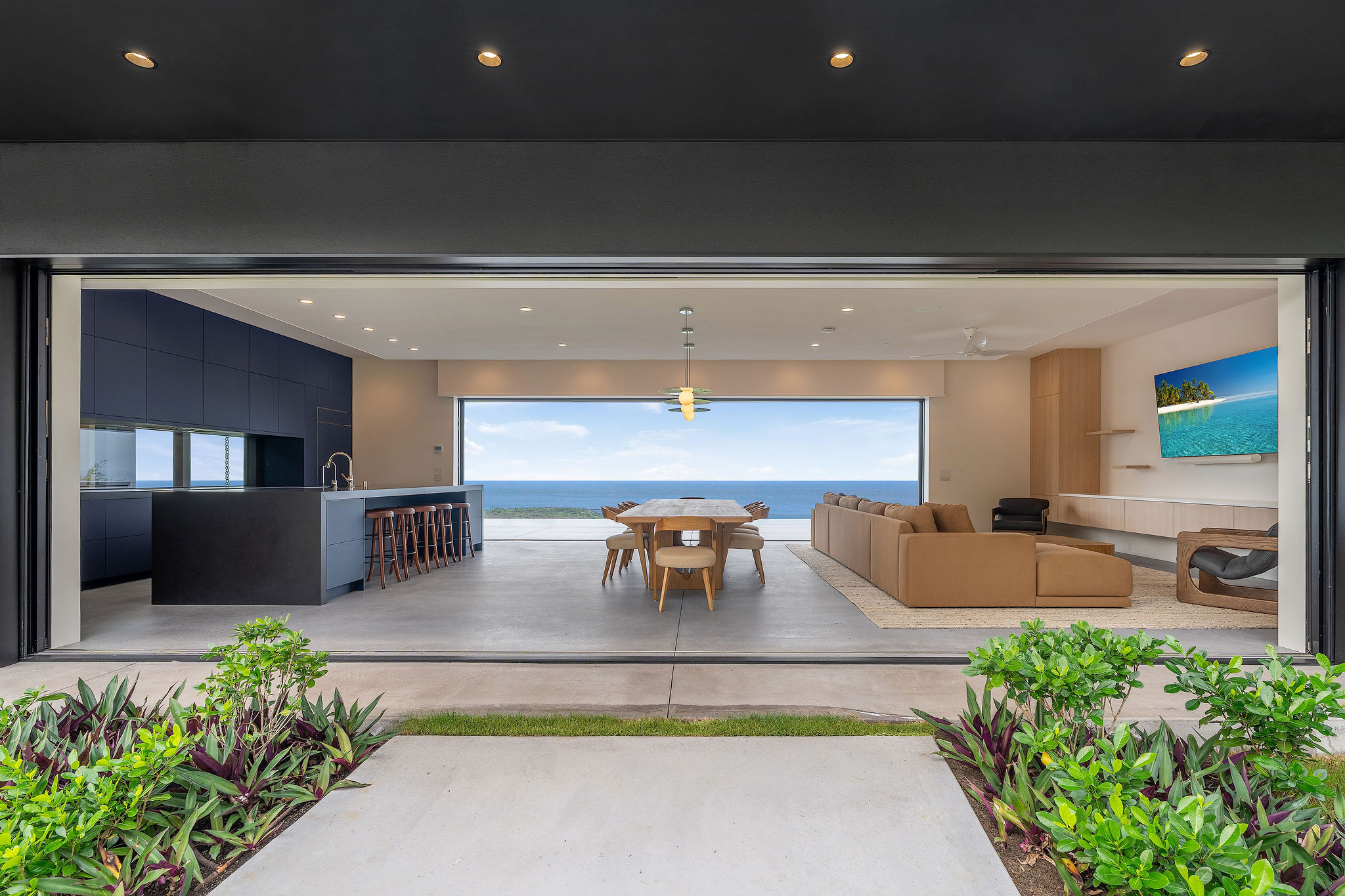 82-5879 OLD GOVERNMENT MAIN RD