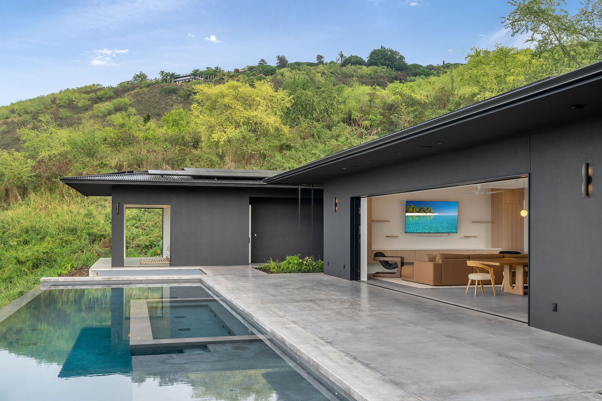 82-5879 OLD GOVERNMENT MAIN RD