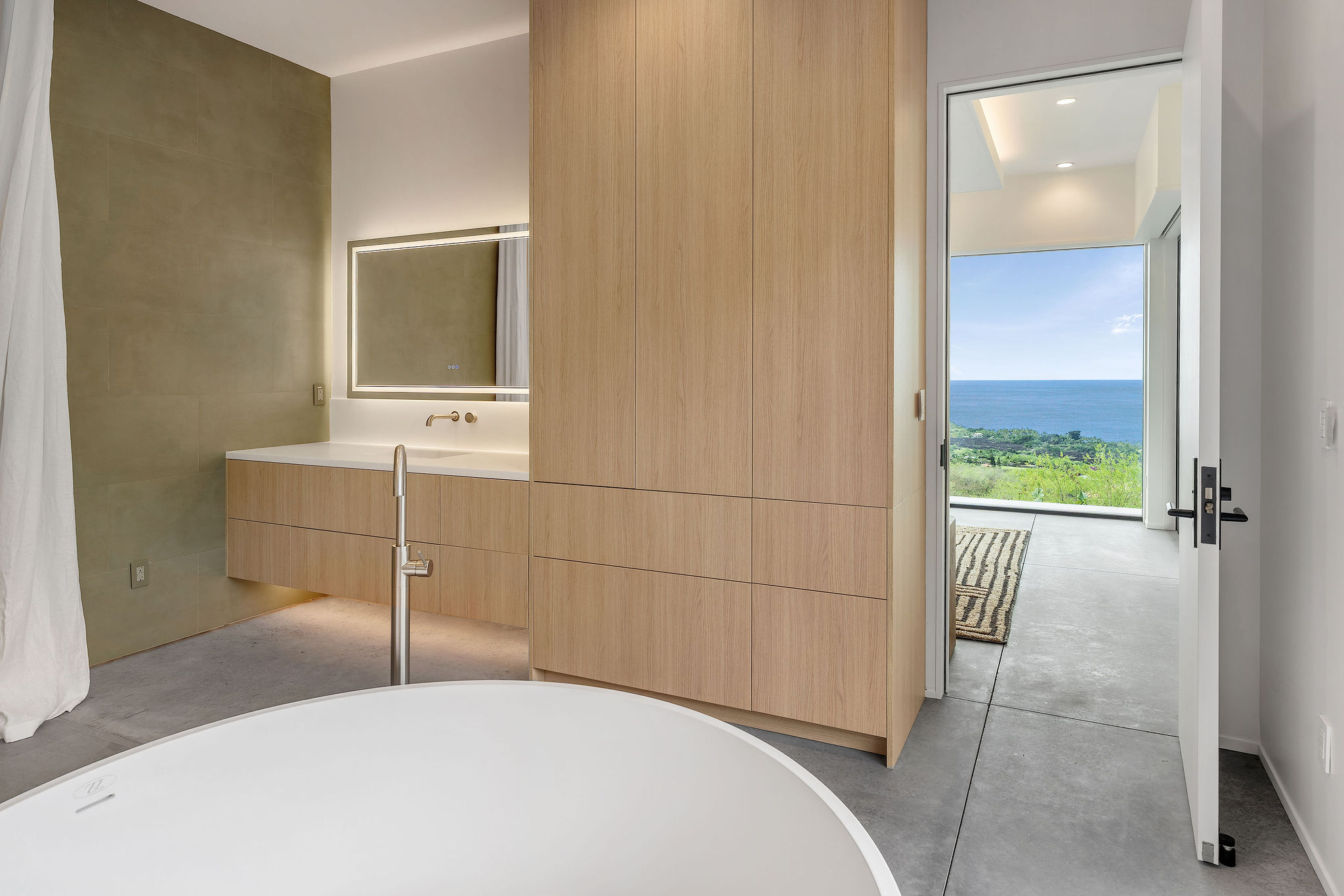 82-5879 OLD GOVERNMENT MAIN RD