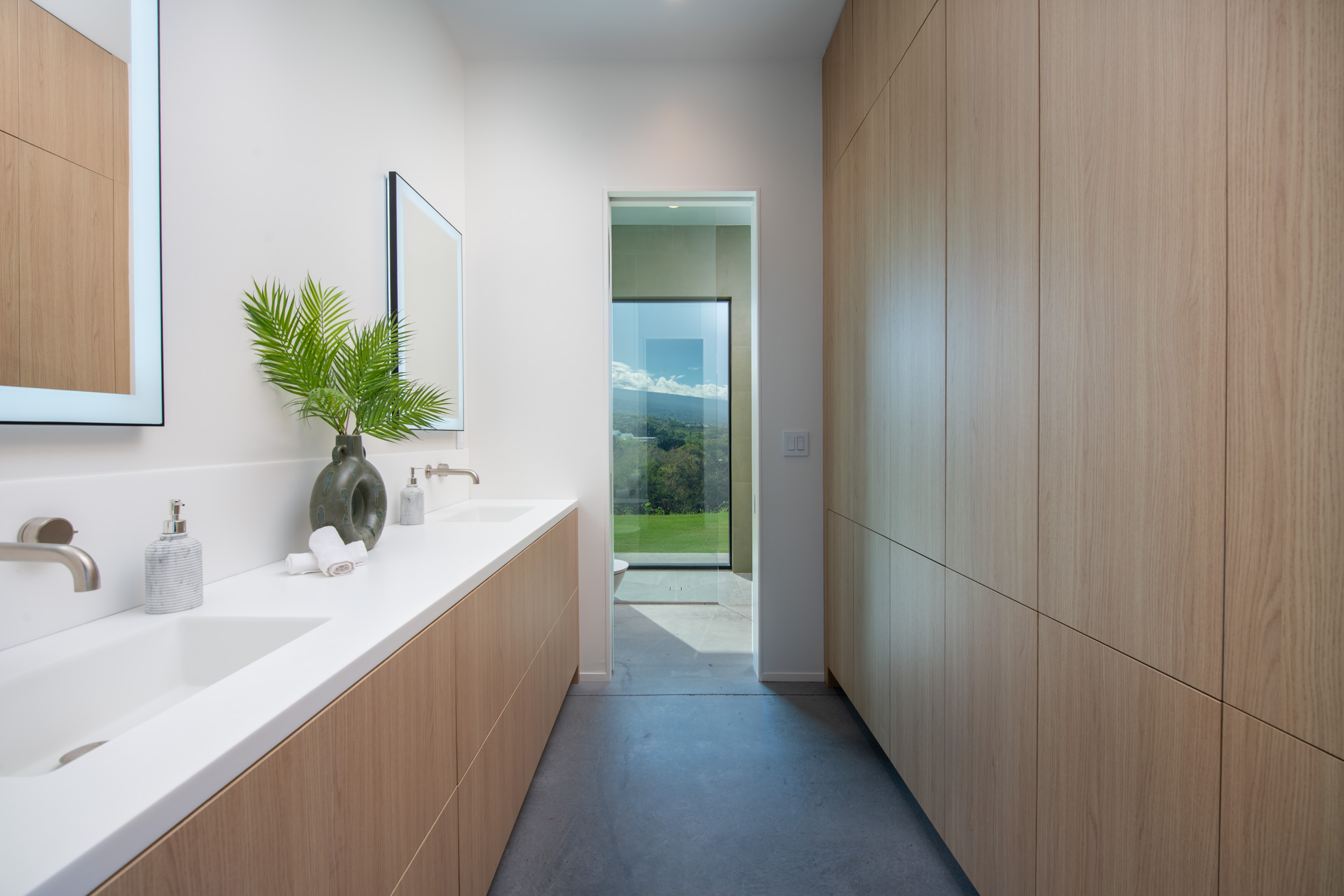 82-5879 OLD GOVERNMENT MAIN RD