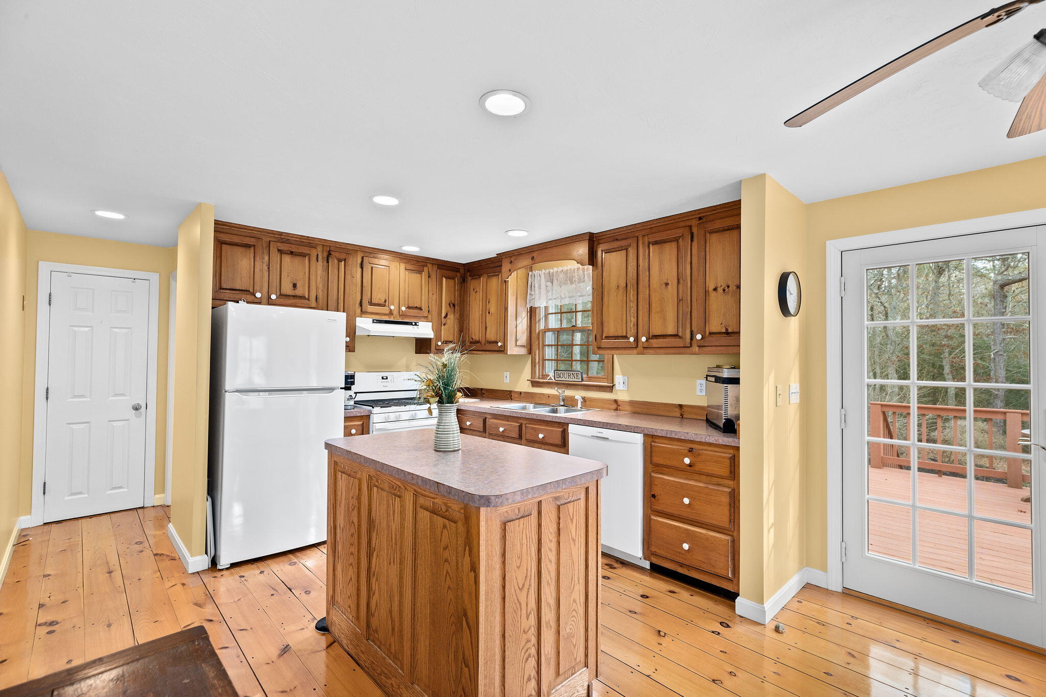 30 Deseret Drive