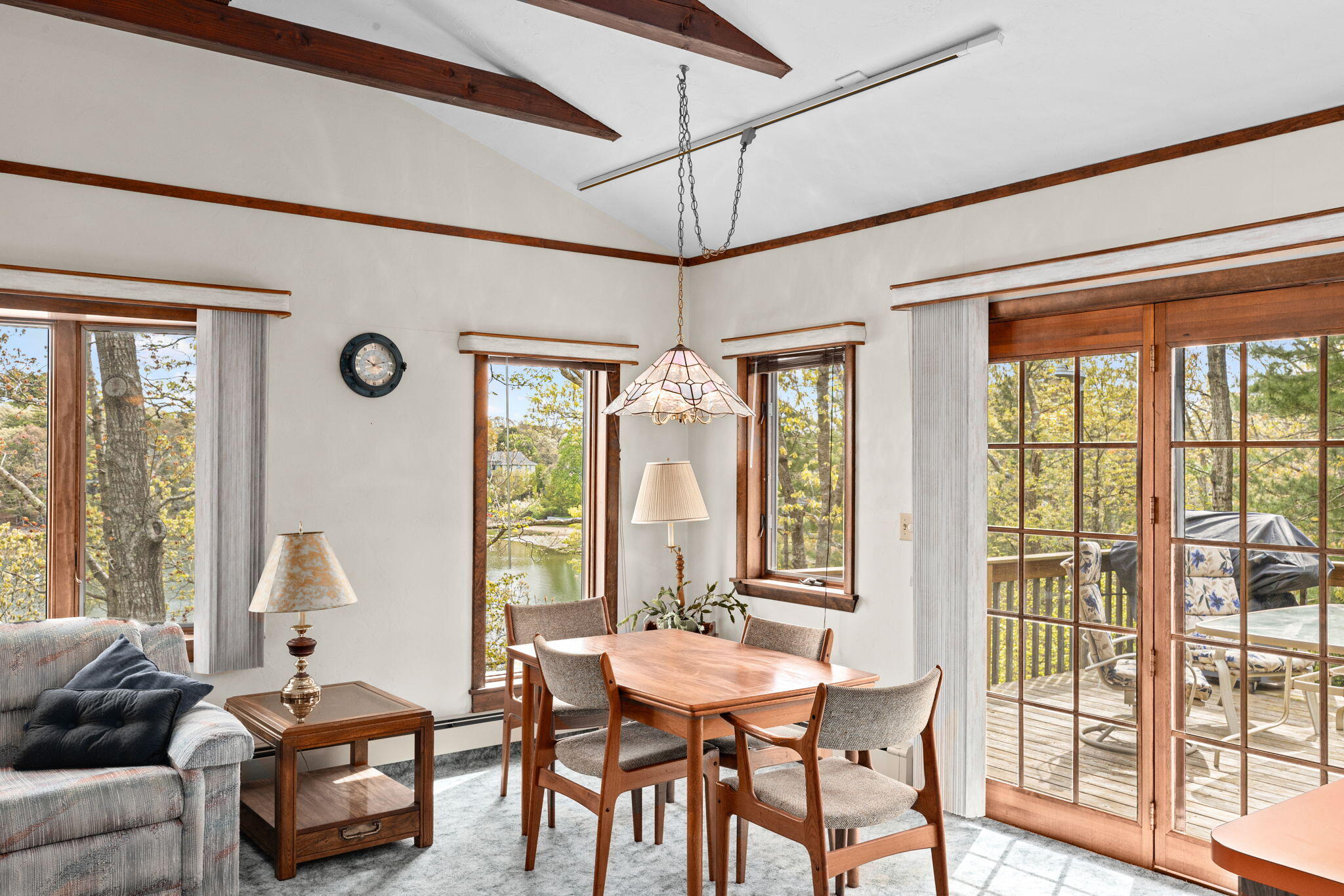 10 Quamhasset Road