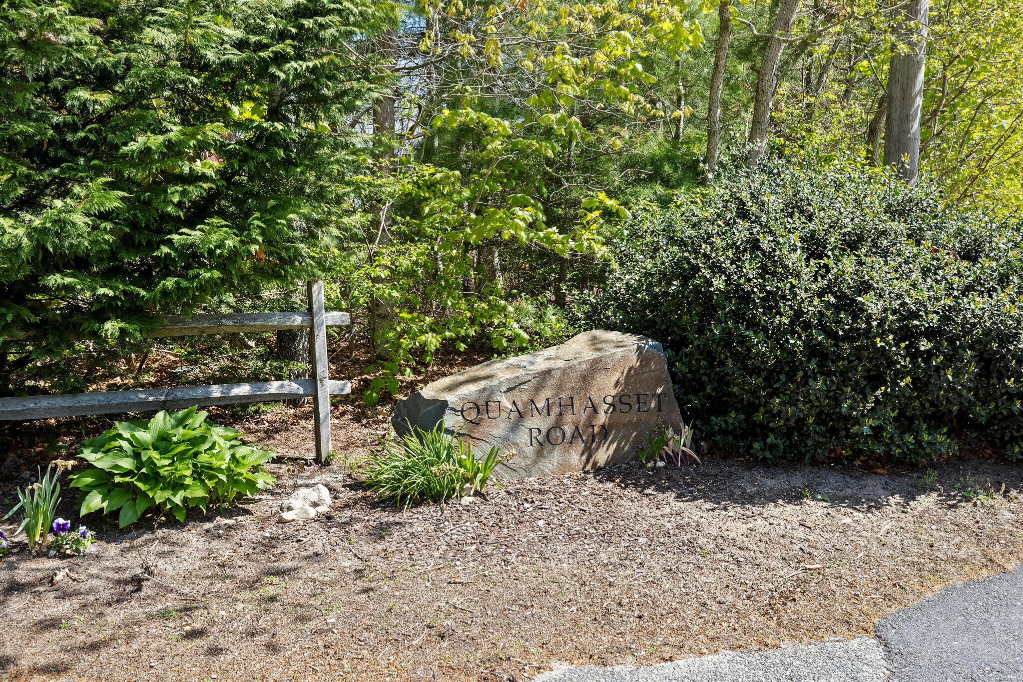 10 Quamhasset Road