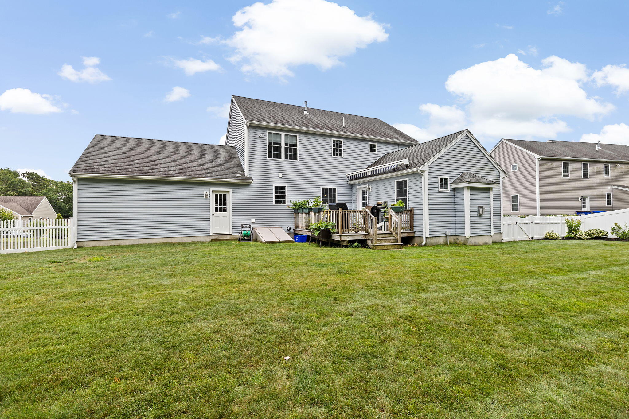 23 Settlers Way